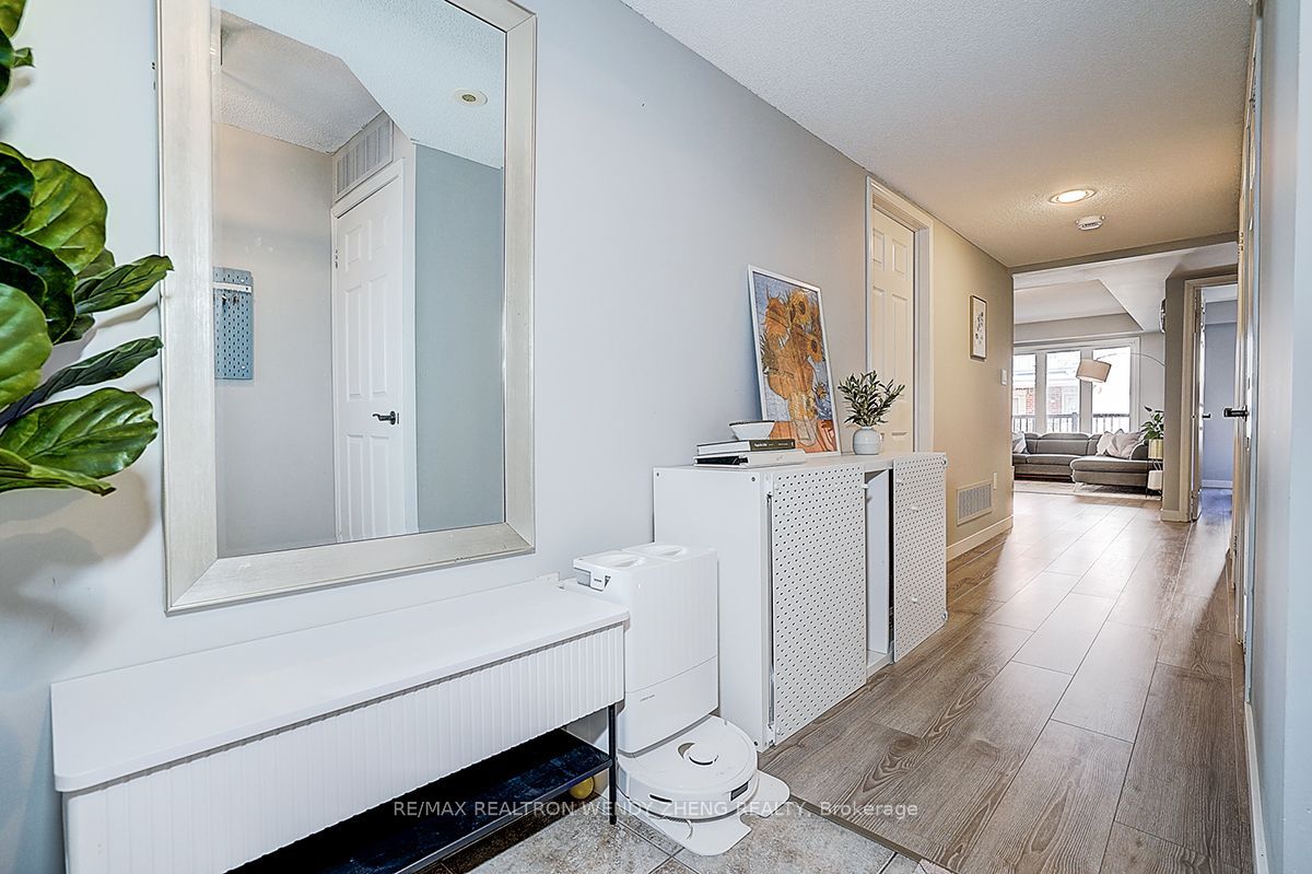 88 Louisbourg Way, Markham, ON L6E 0C5 photo 3