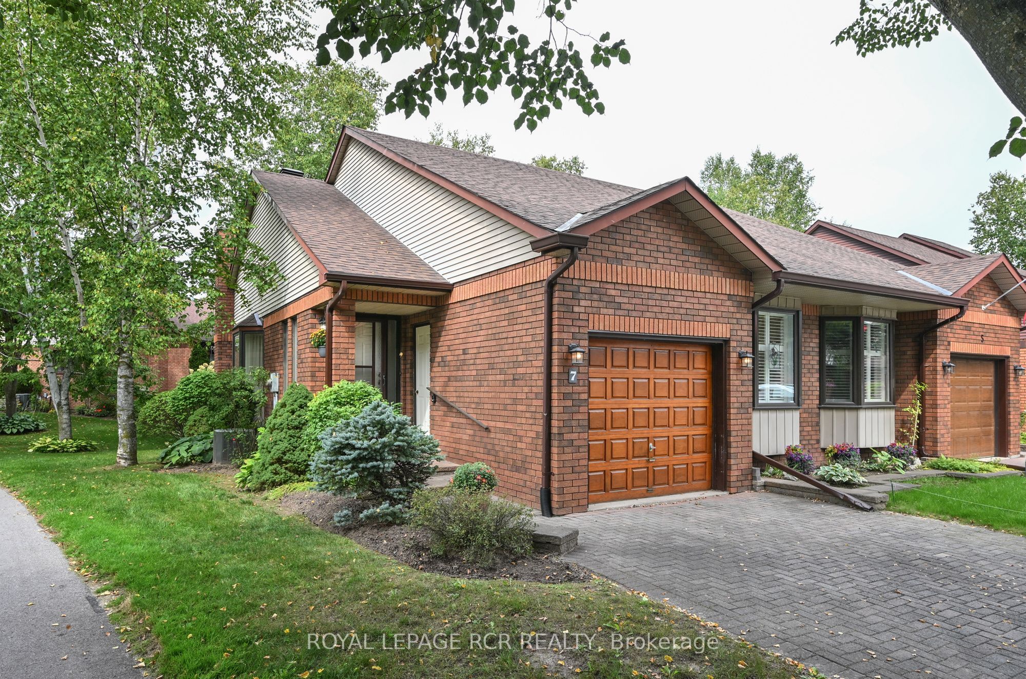 7 Dell Arbor Crescent, New Tecumseth, ON L9R 1R3 photo 2