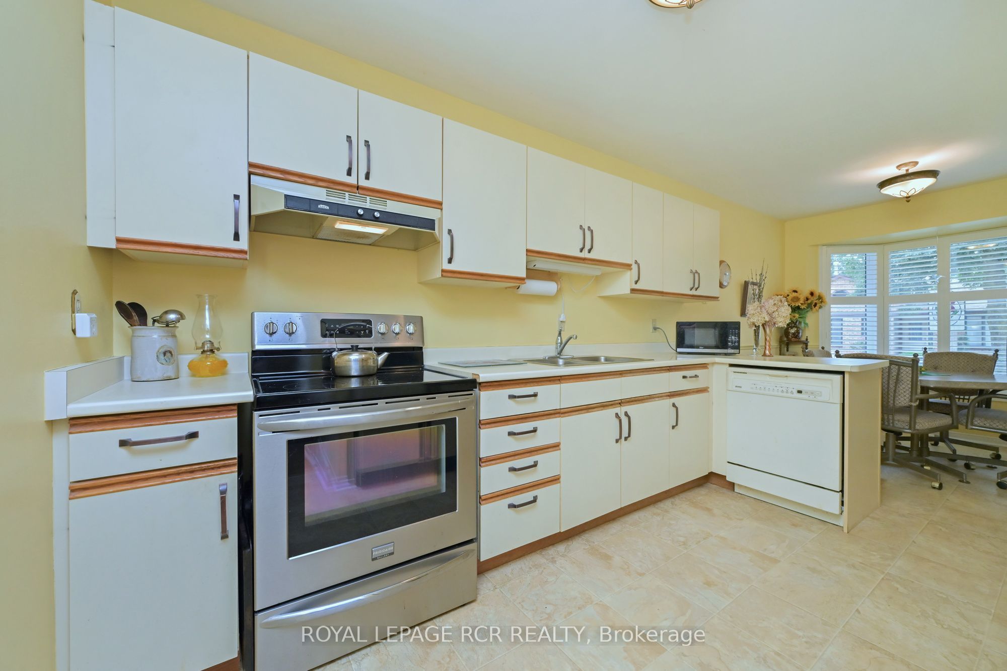 7 Dell Arbor Crescent, New Tecumseth, ON L9R 1R3 photo 4