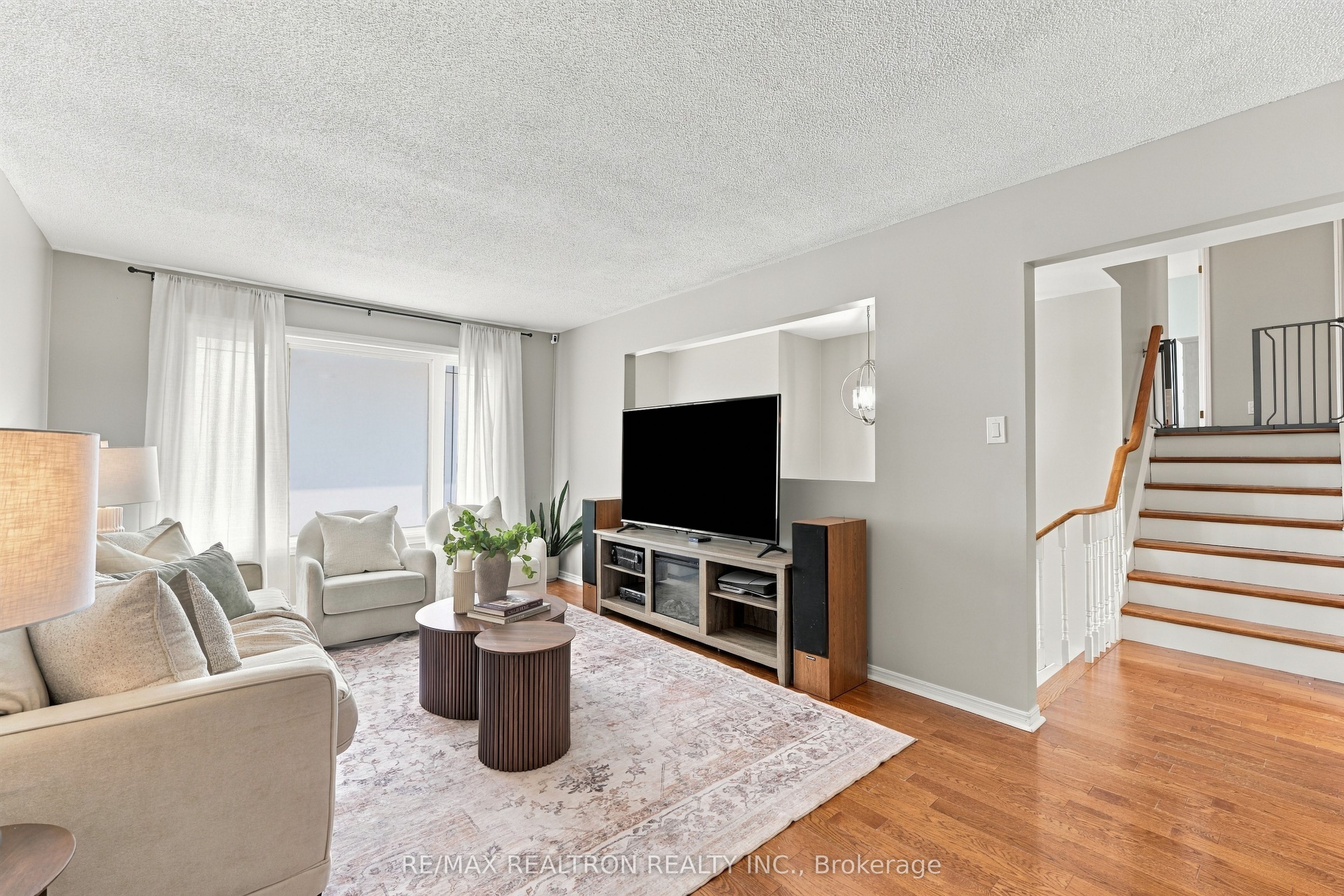 18 Castille Crescent, Georgina, ON L4P 3L4 photo 5