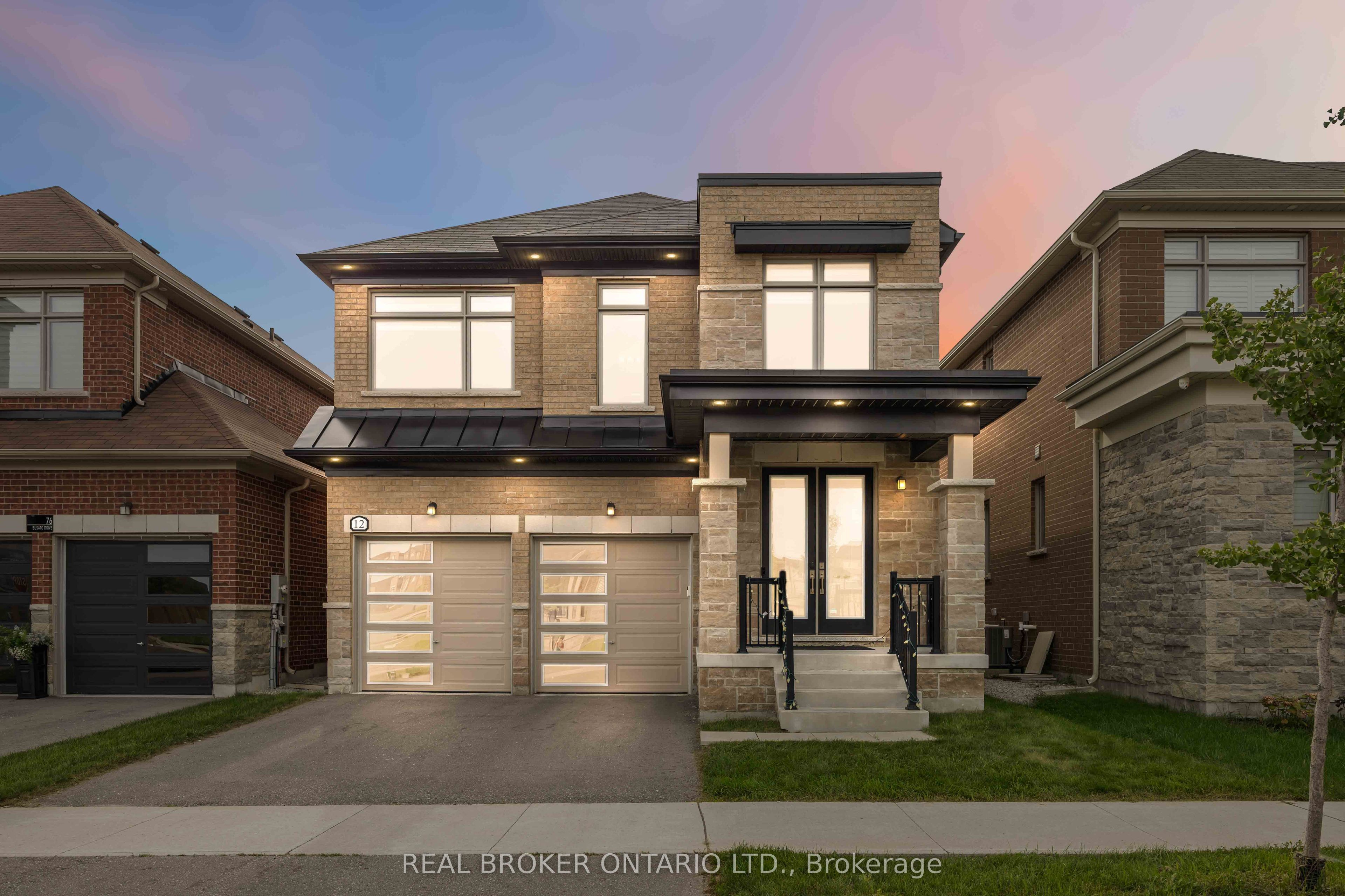 12 Seedling Crescent, Whitchurch-Stouffville, ON L4A 4V4 photo 2