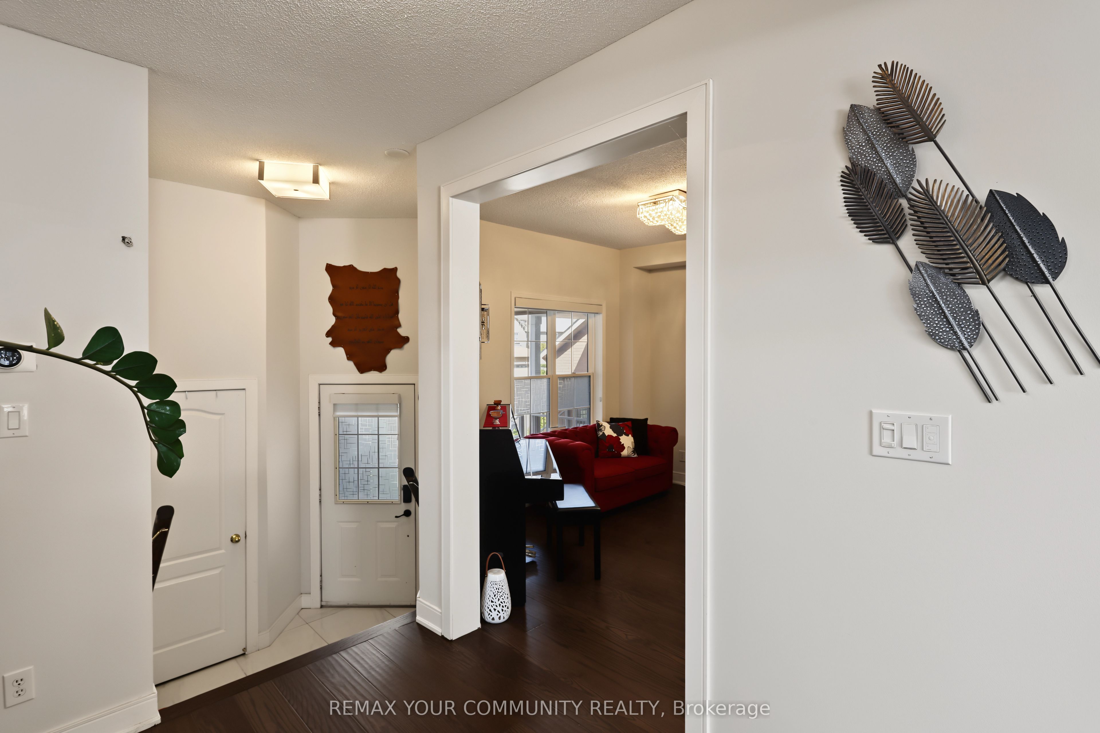 21 English Oak Drive, Richmond Hill, ON L4E 3W1 photo 3