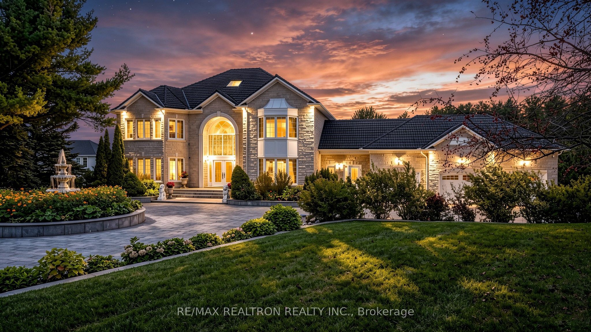 6 Kensington Drive, Richmond Hill, ON L4E 3M9 photo 4