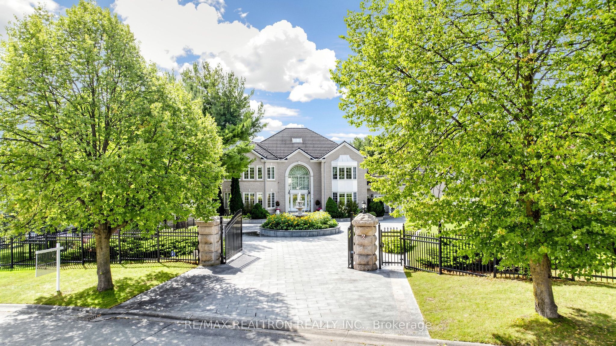 6 Kensington Drive, Richmond Hill, ON L4E 3M9 photo 5