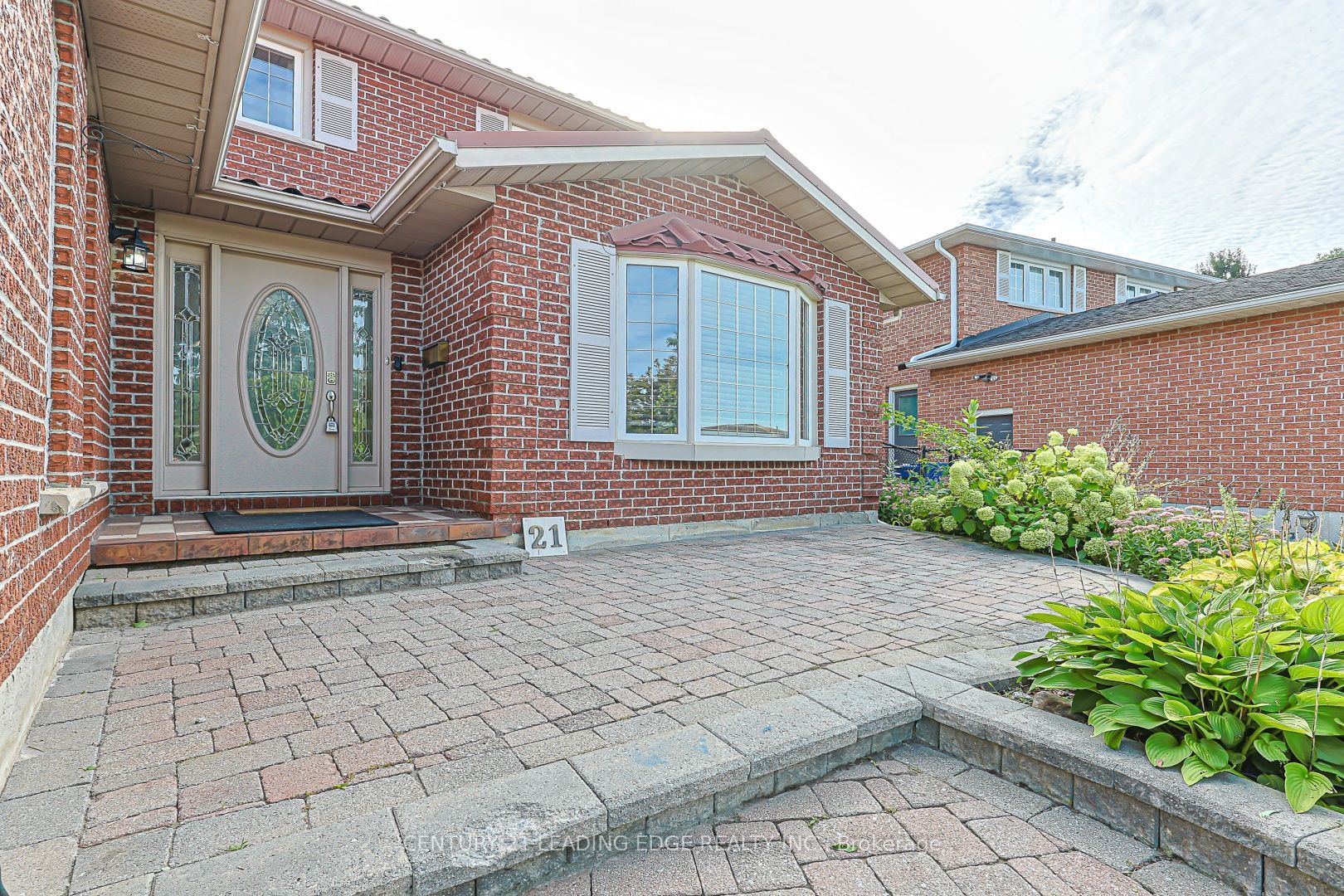 21 McQuaid Court, East Gwillimbury, ON L9N 1E8 photo 5