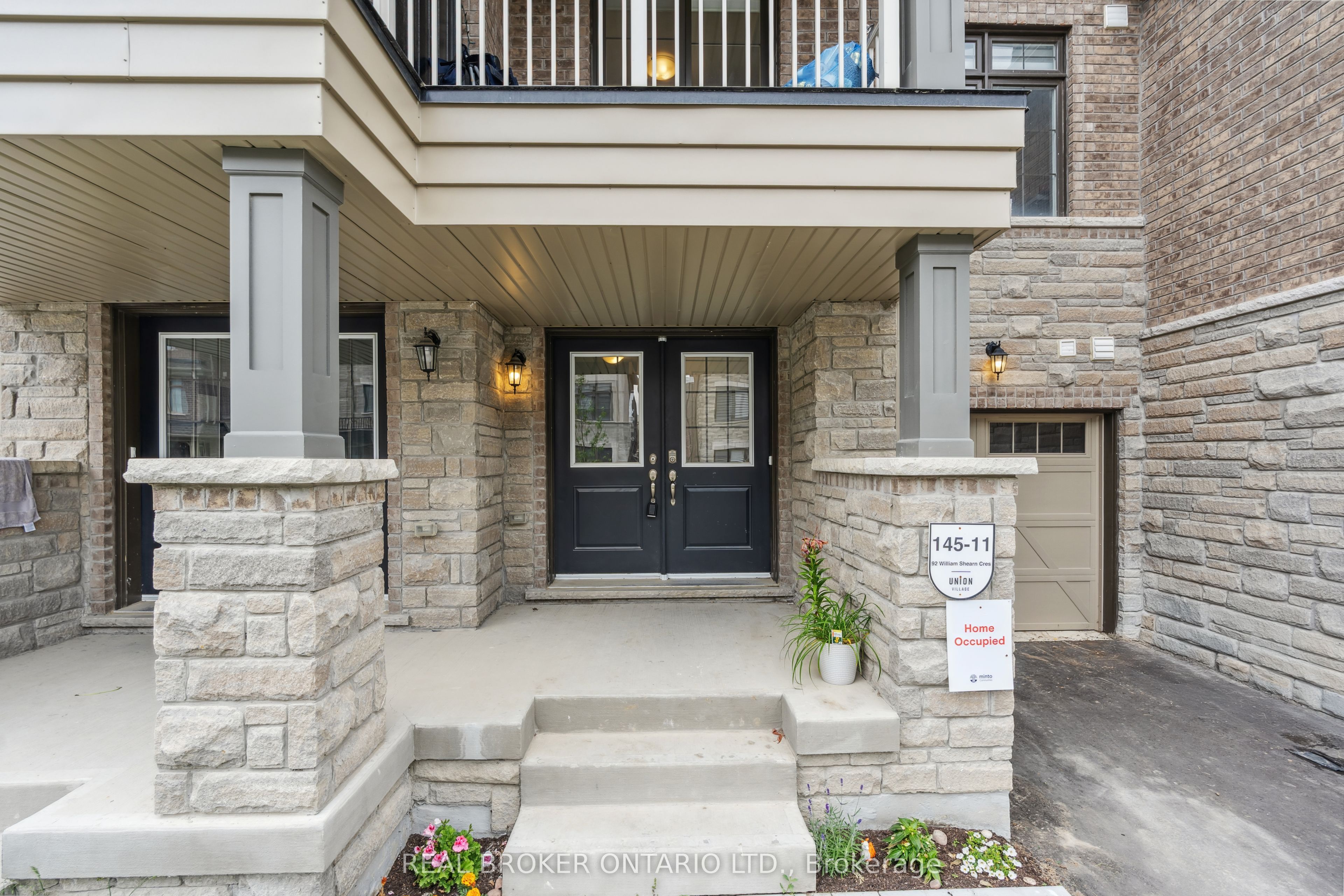 92 William Shearn Crescent, Markham, ON L6C 3J4 photo 3