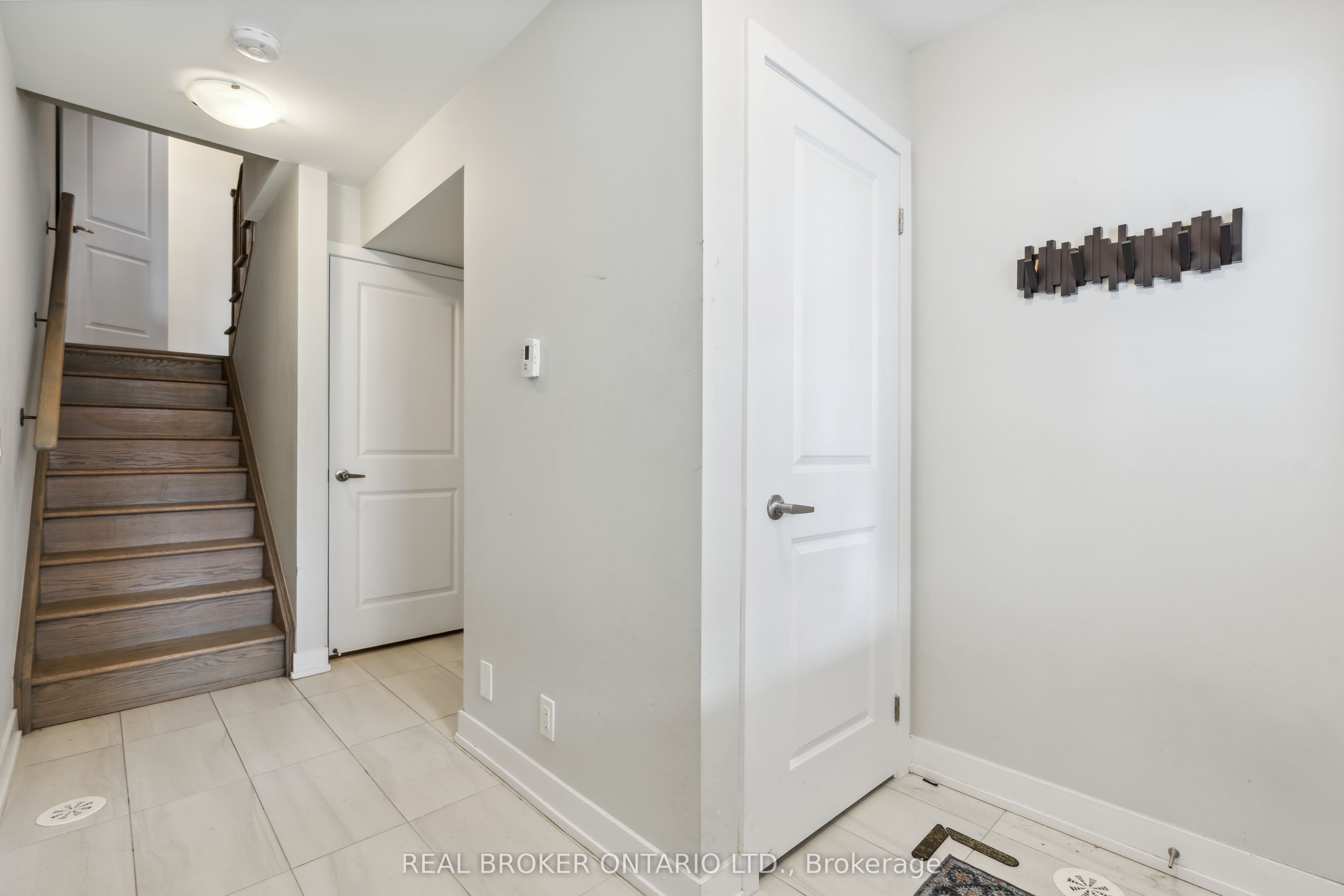 92 William Shearn Crescent, Markham, ON L6C 3J4 photo 5