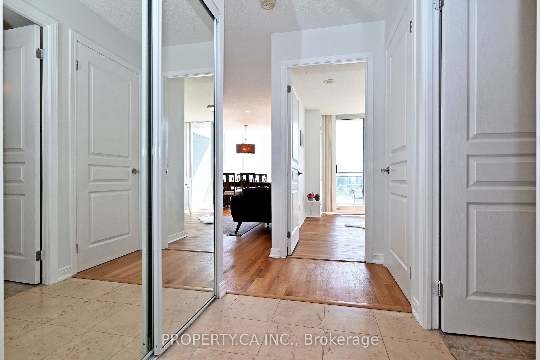 310 Red Maple Road 1013, Richmond Hill, ON L4C 0T7 photo 5
