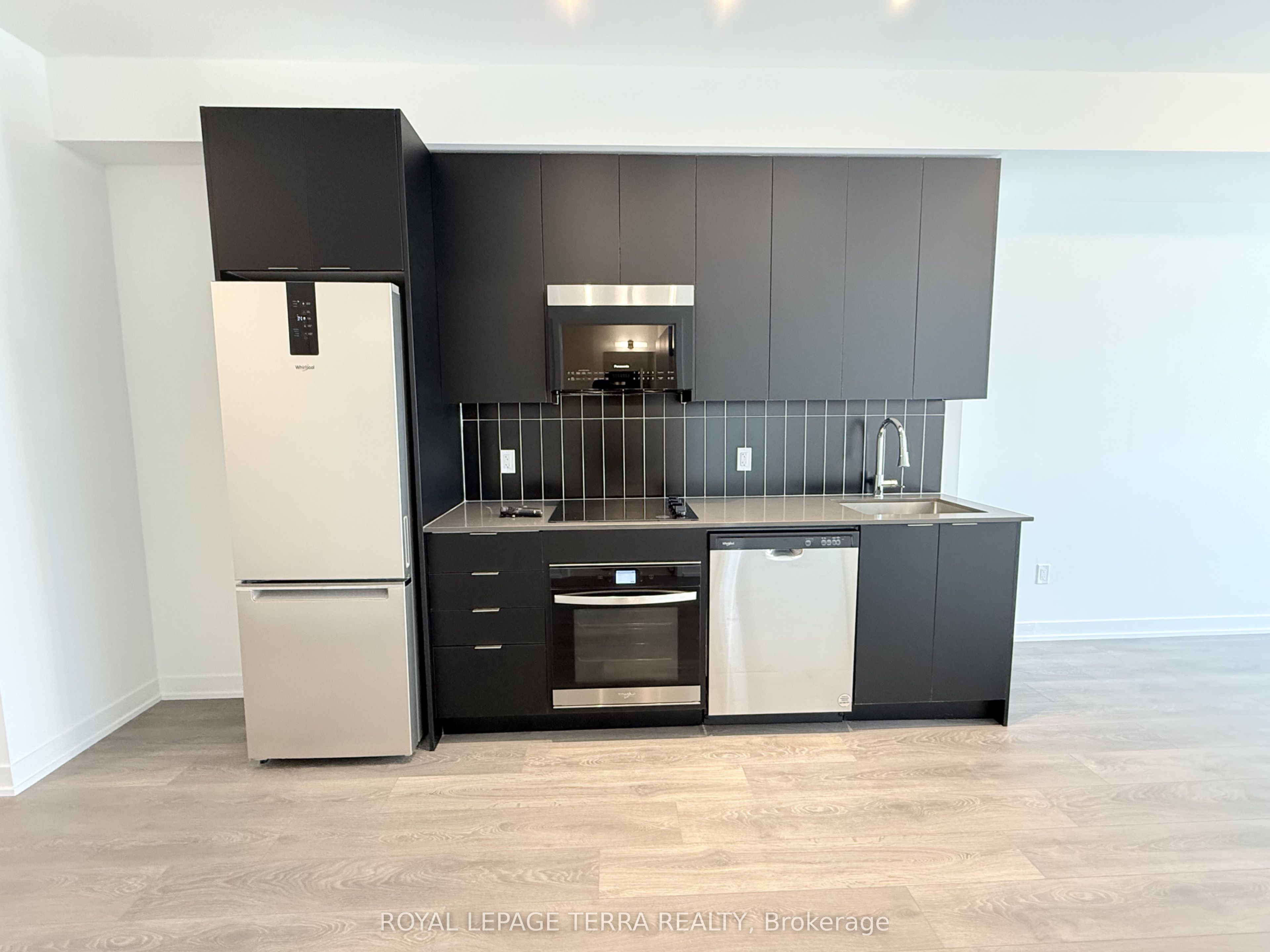 474 Caldari Road 1202, Vaughan, ON L4K 0R5 photo 5