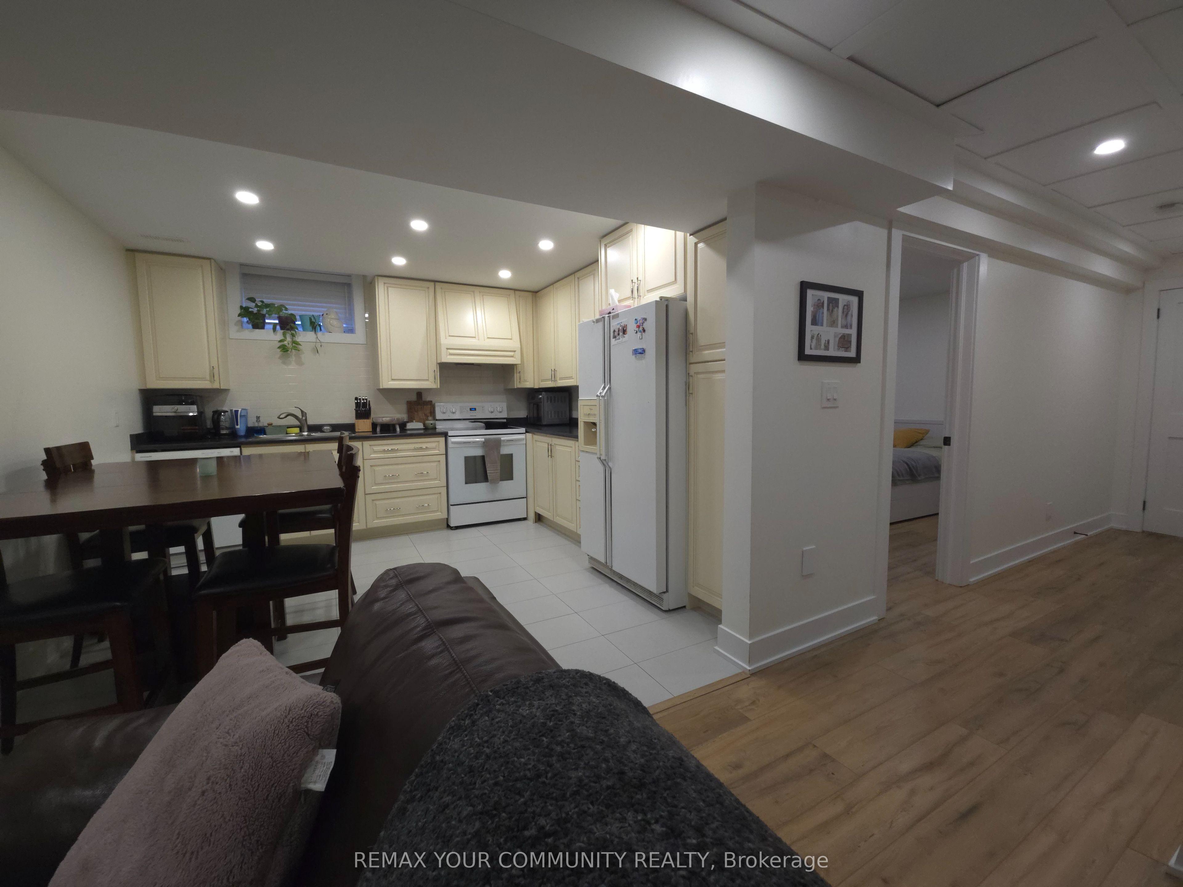 171 Dolores Crescent Basement, Vaughan, ON L4H 1C9 photo 5