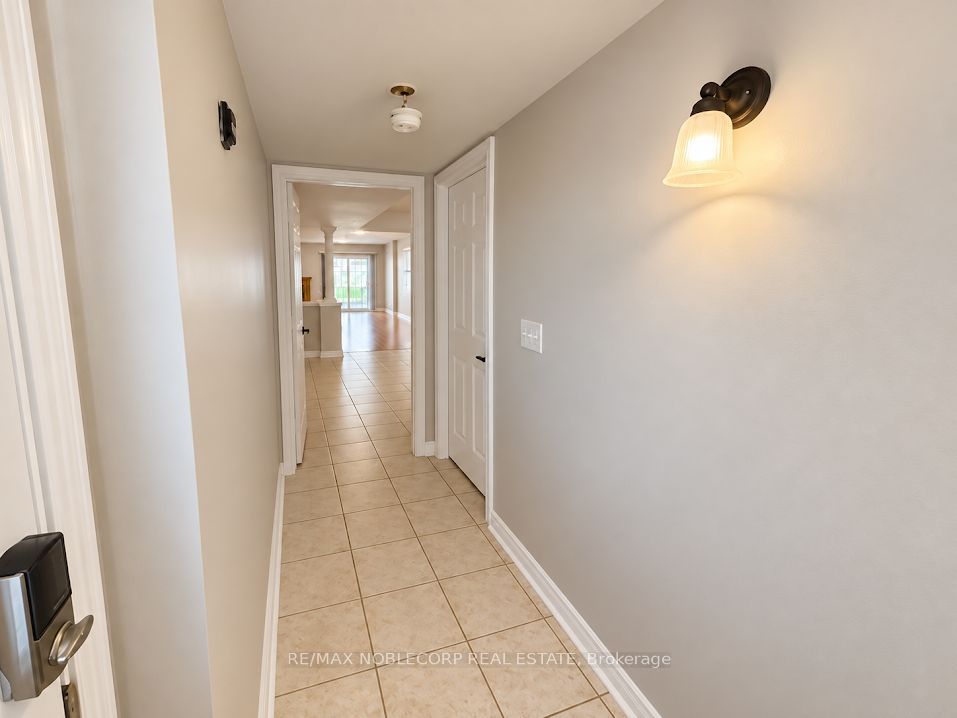 67 Macbride Crescent, Vaughan, ON L6A 3R3 photo 2