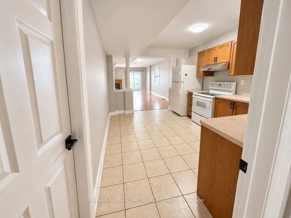 67 Macbride Crescent, Vaughan, ON L6A 3R3 photo 3