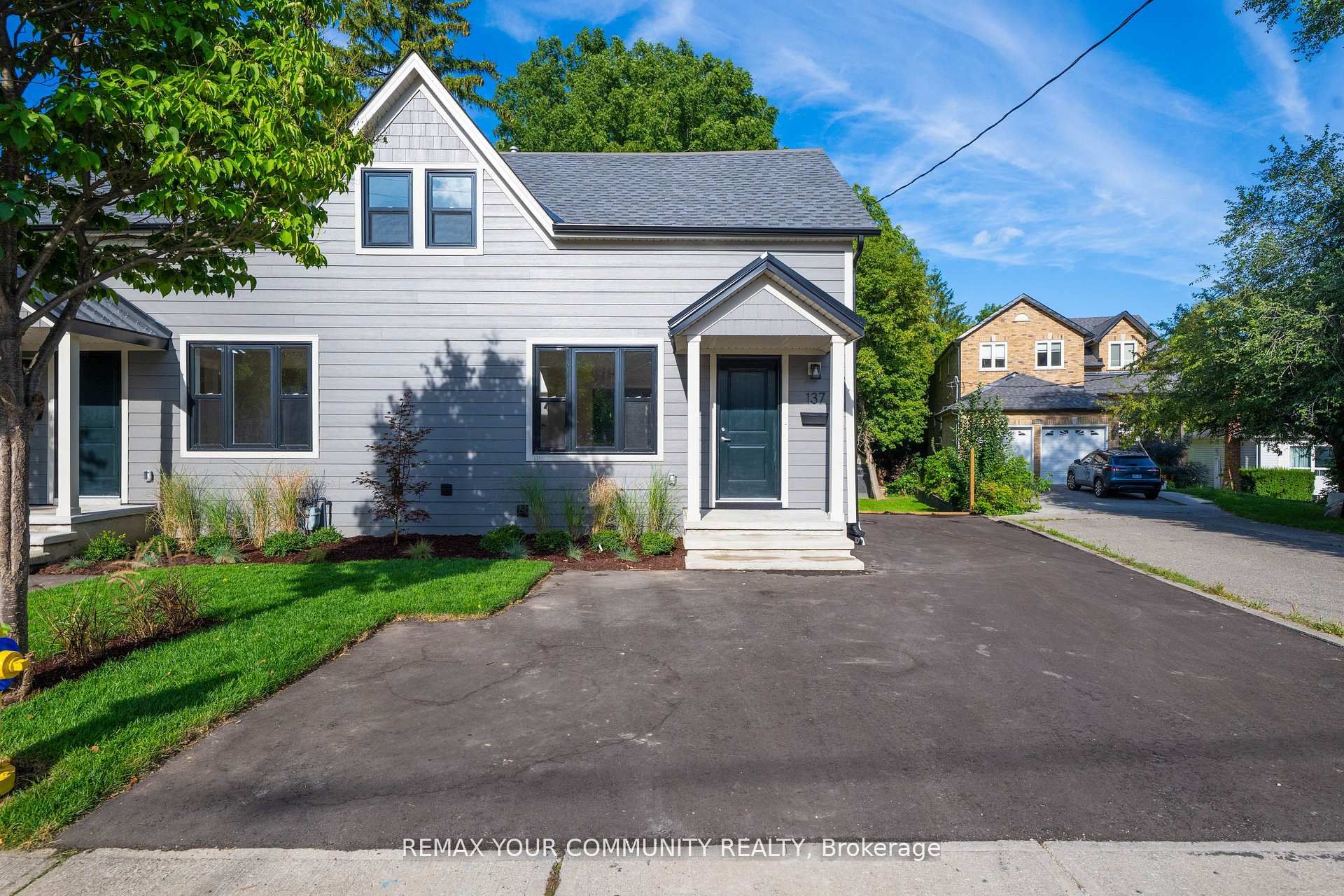 137 Clarence Street, Vaughan, ON L4L 1L4 photo 4