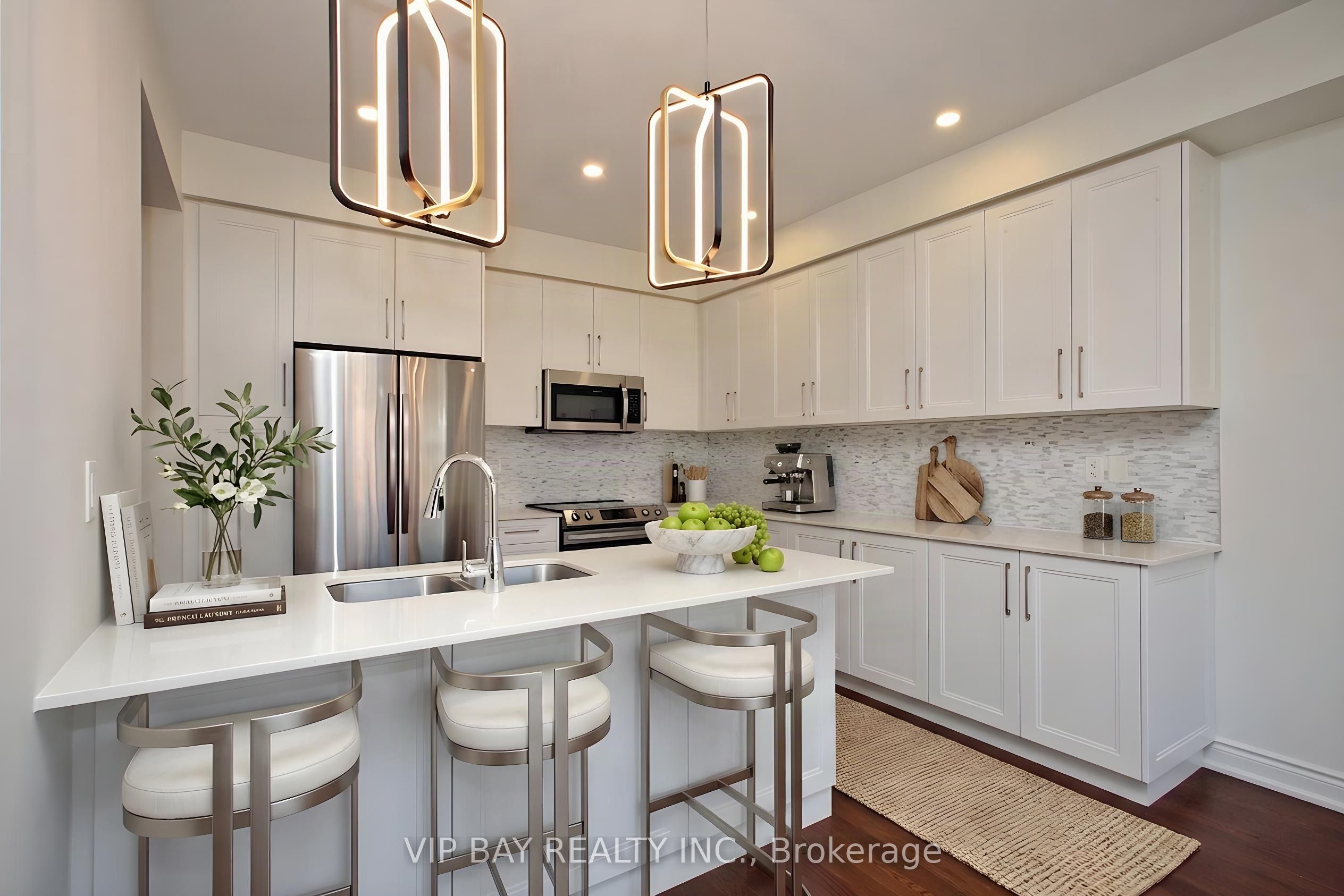 8 Tremoy Road, East Gwillimbury, ON L9N 0T4 photo 3