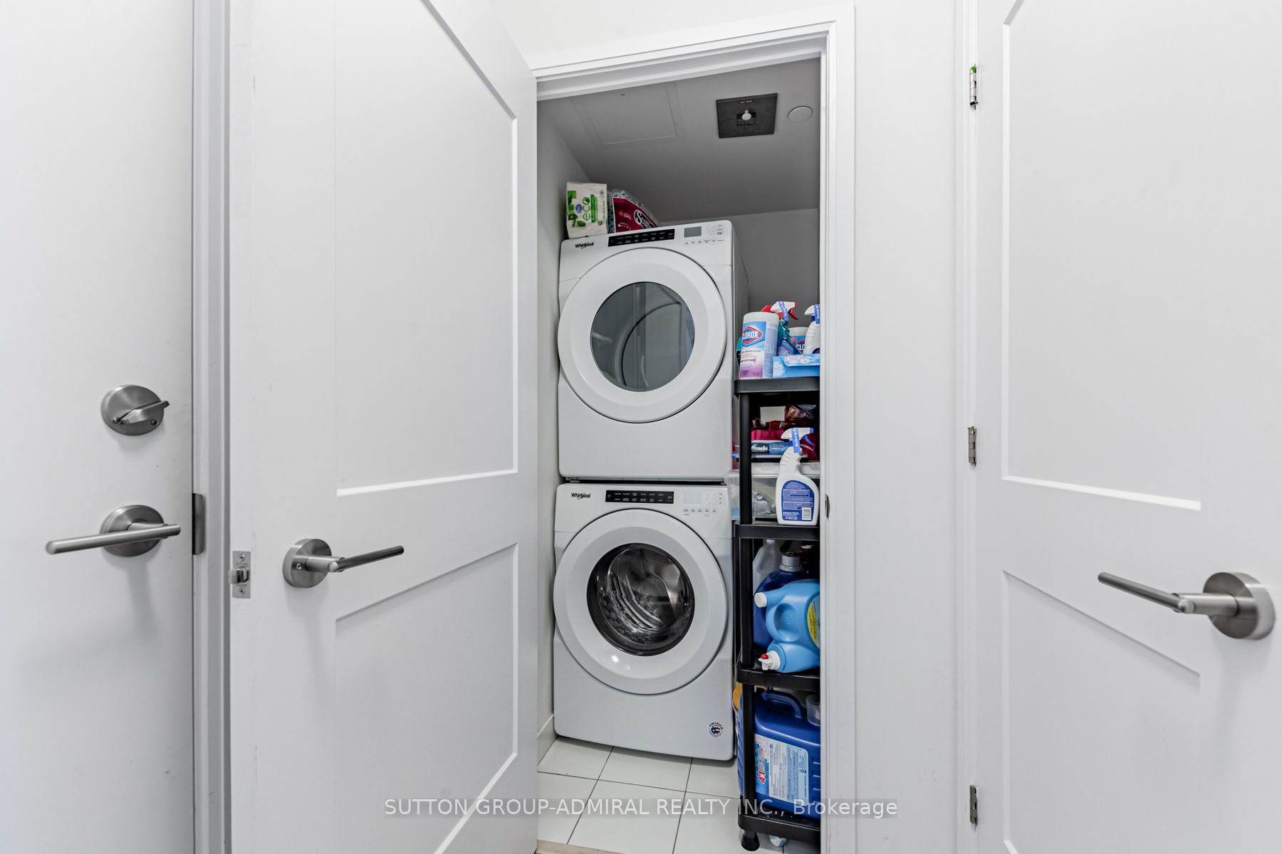 7895 Jane Street 2812, Vaughan, ON L4K 2M7 photo 3