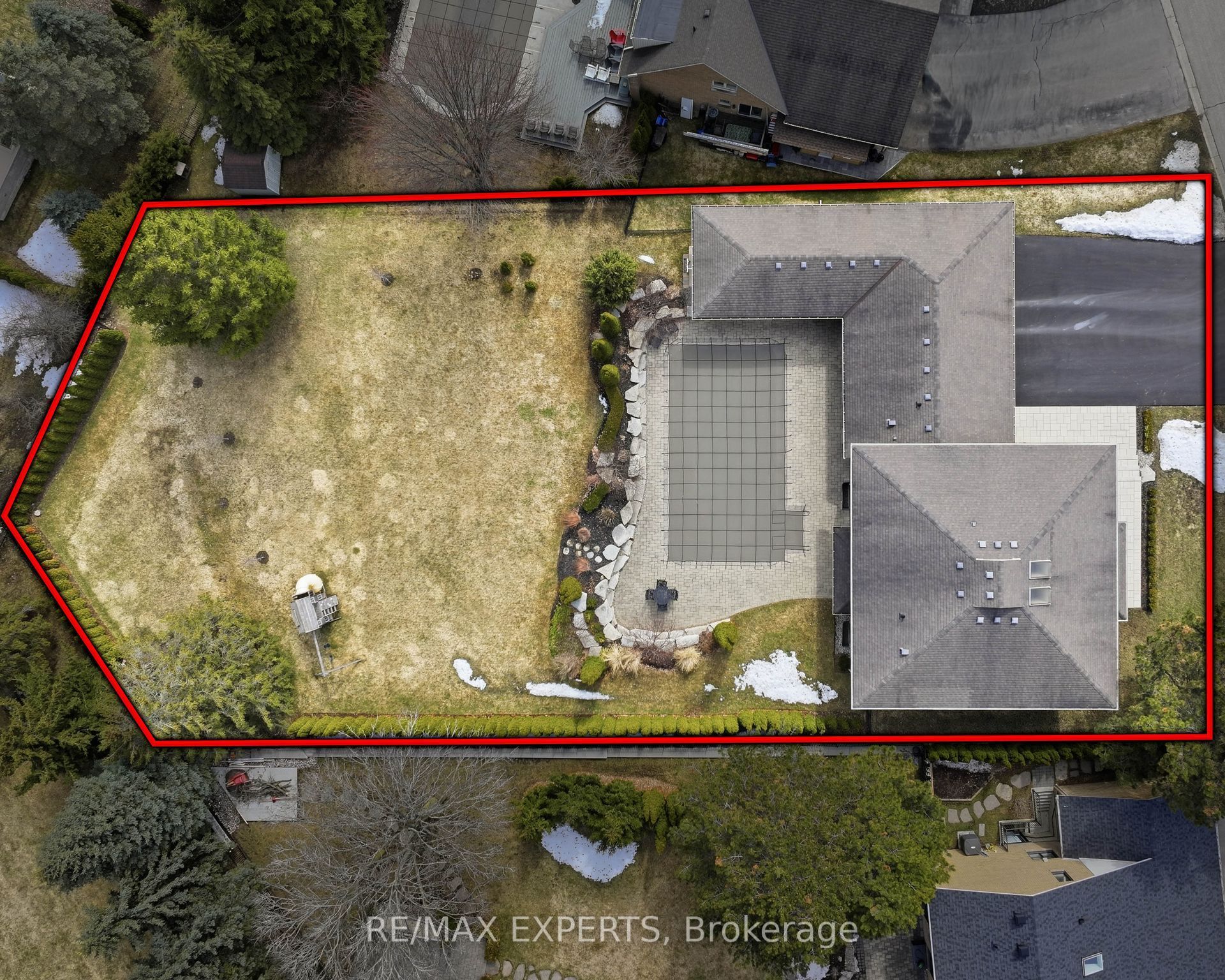 87 McClure Drive, King, ON L7B 1B9 photo 2