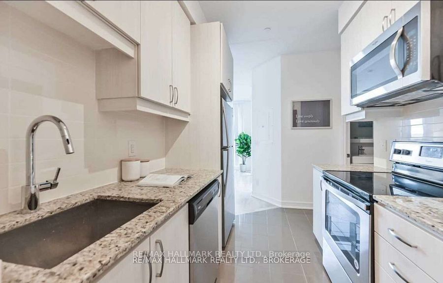 9201 Yonge Street 1210Nw, Richmond Hill, ON L4C 6Z2 photo 5