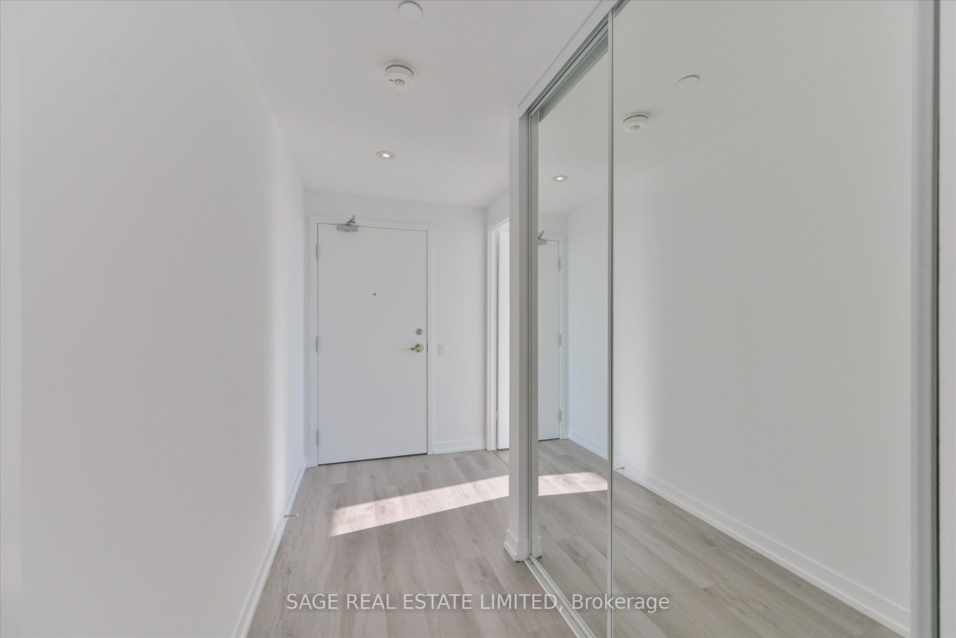 5 Buttermill Avenue 3210, Vaughan, ON L4K 0J5 photo 5