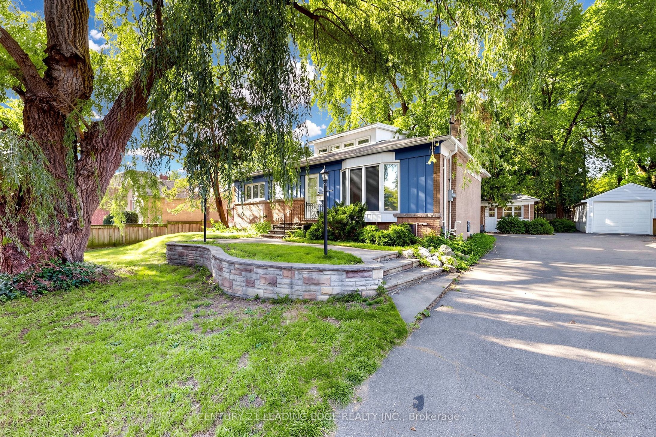 4 Rougecrest Drive, Markham, ON L3P 3B6