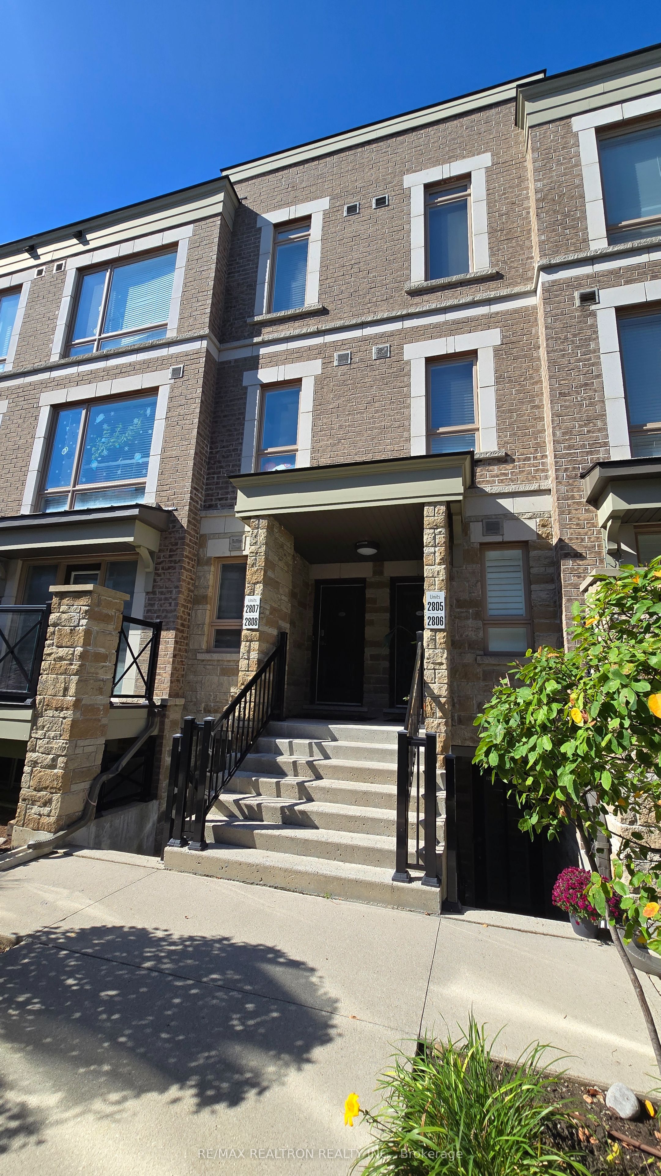 21 Westmeath Lane 2807, Markham, ON L6B 1N5 photo 2