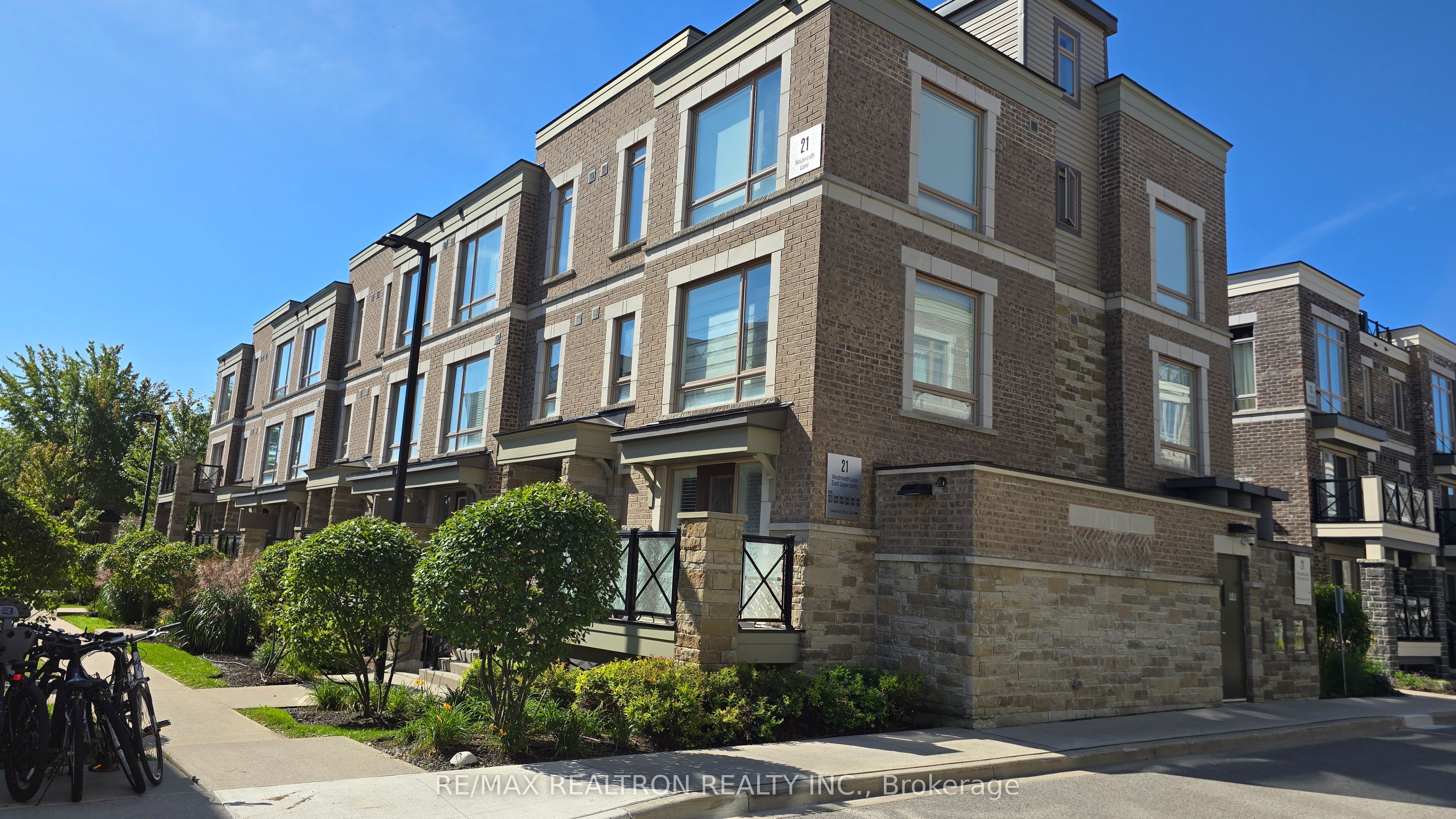 21 Westmeath Lane 2807, Markham, ON L6B 1N5 photo 4