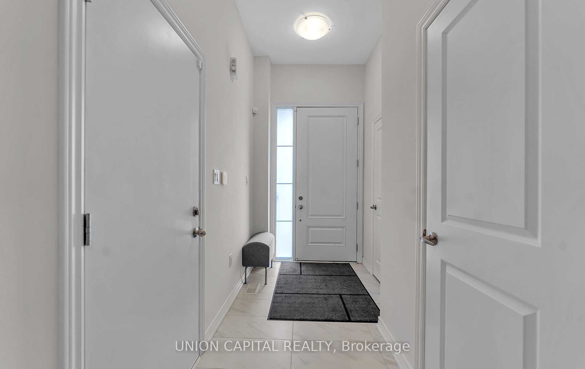 44 Boiton Street, Richmond Hill, ON L4S 0M1 photo 3