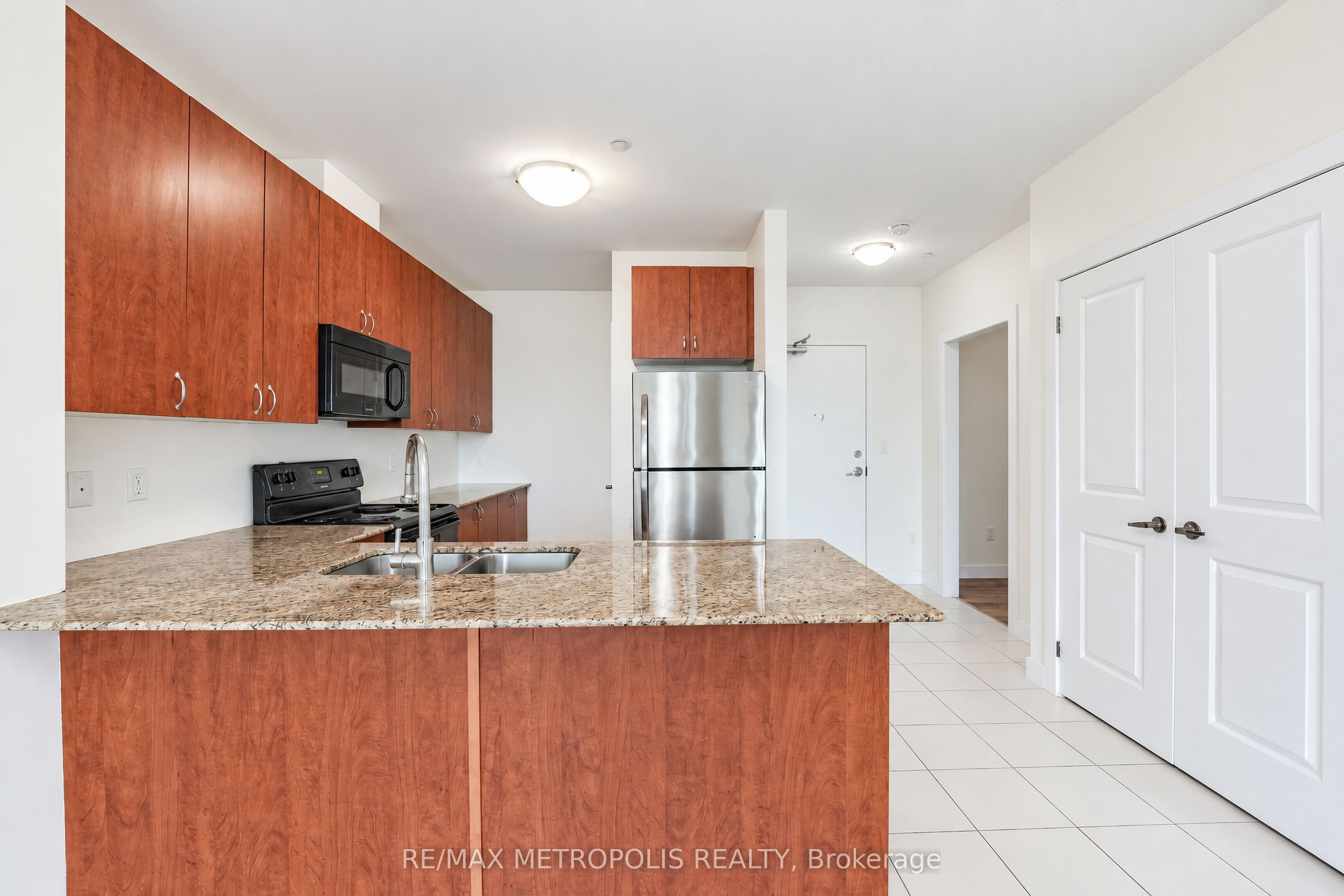 7400 Markham Road 309, Markham, ON L3S 0C5 photo 4