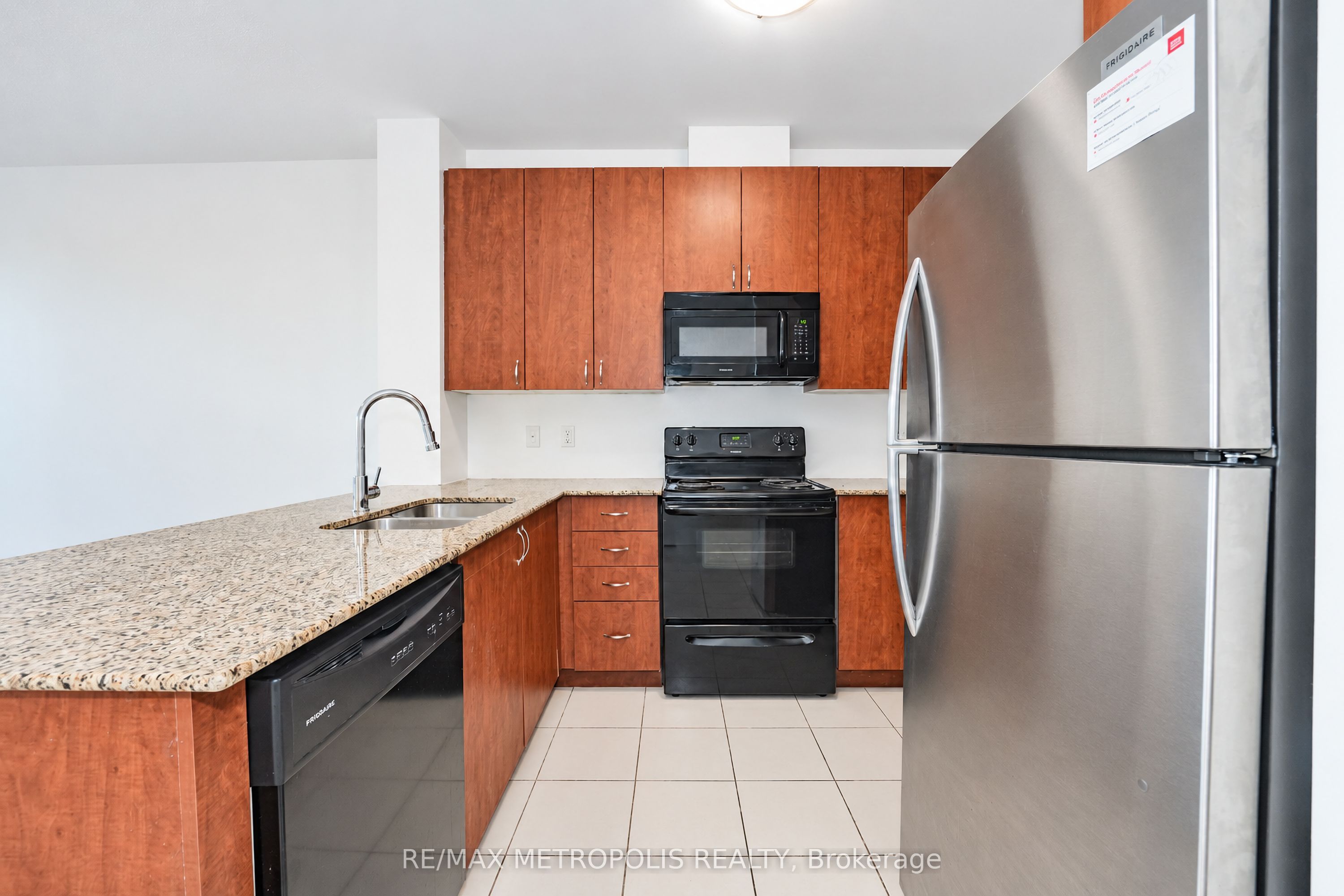 7400 Markham Road 309, Markham, ON L3S 0C5 photo 5