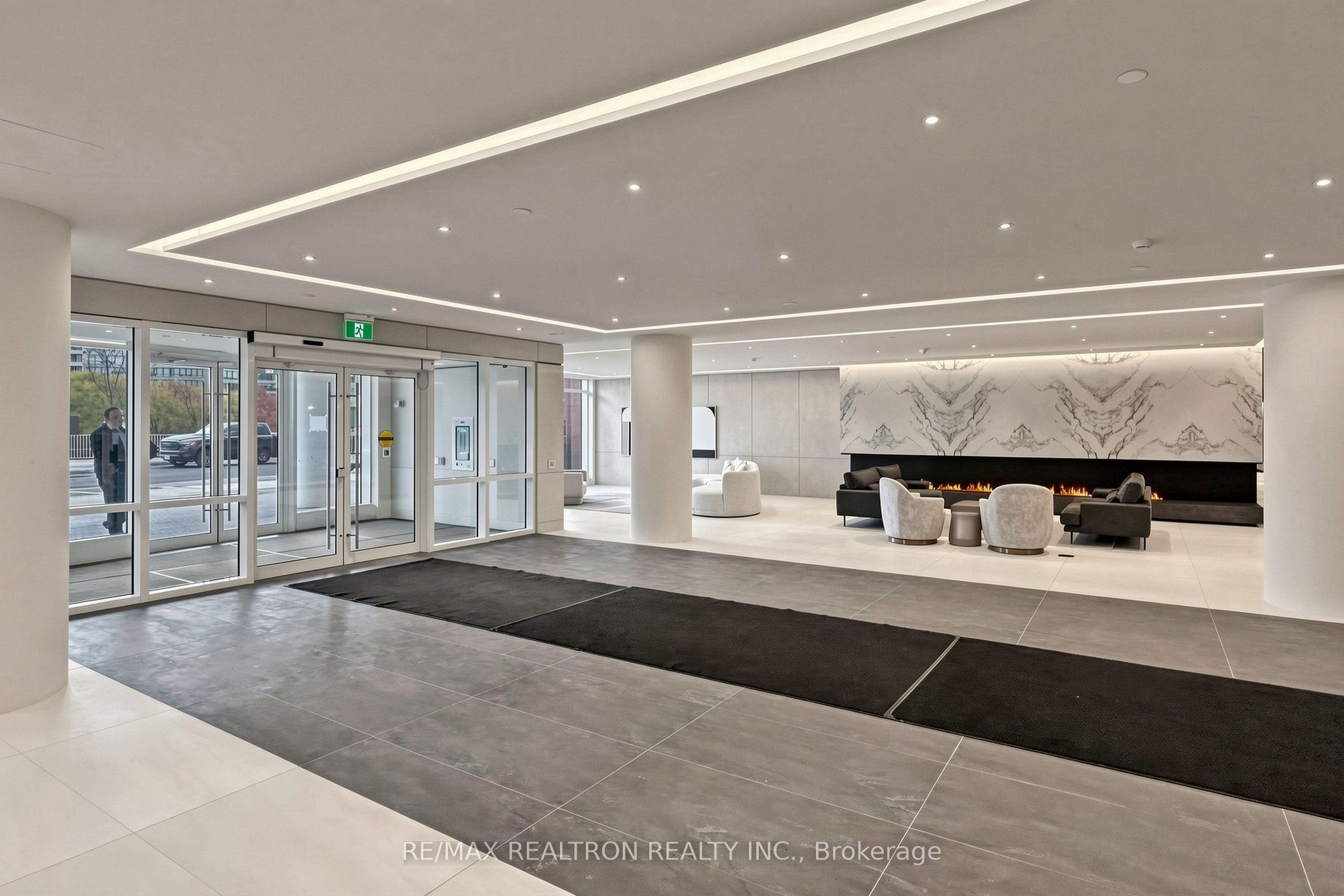50 Upper Mall Way 1909, Vaughan, ON L4J 0L8 photo 3