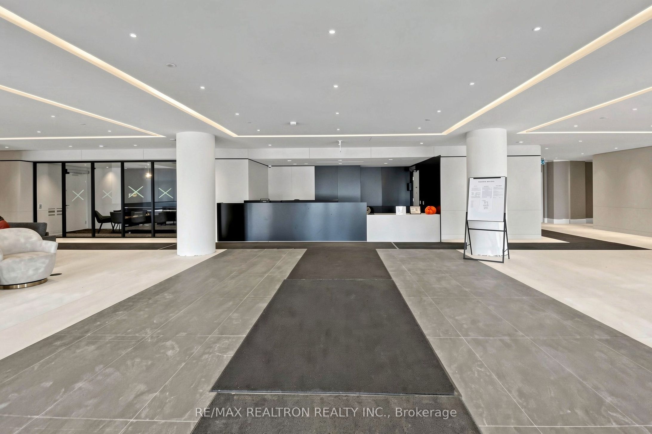 50 Upper Mall Way 1909, Vaughan, ON L4J 0L8 photo 4