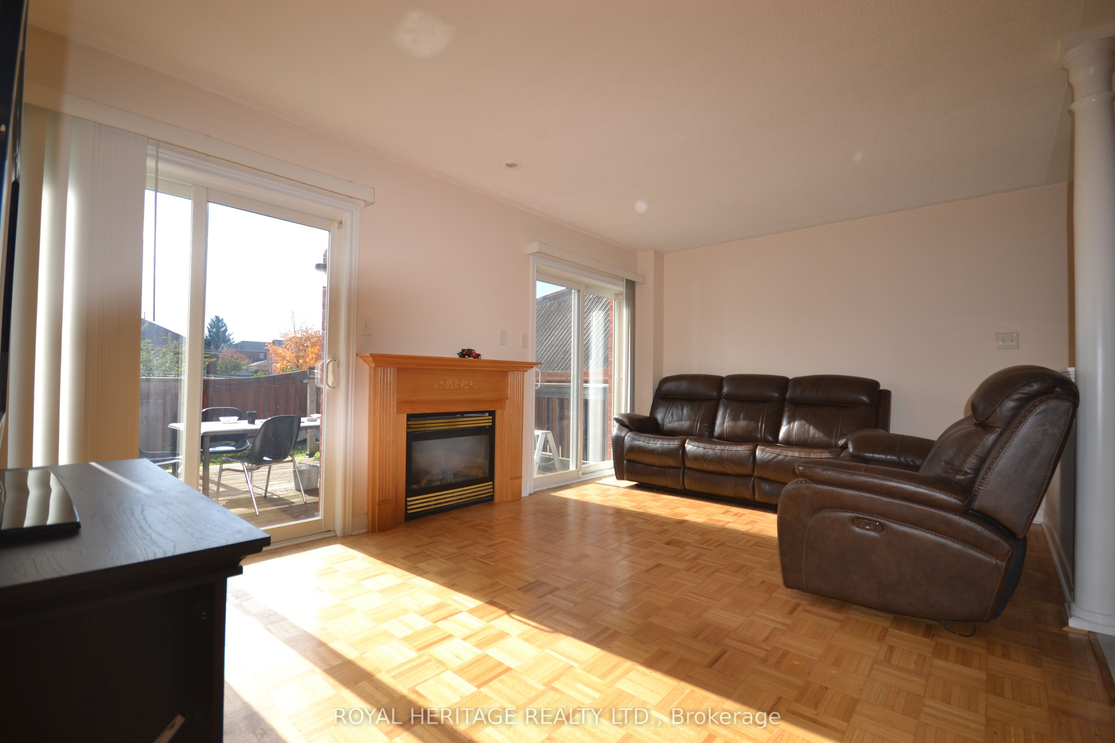 15 Boxhill Road, Markham, ON L3S 4R1 photo 4