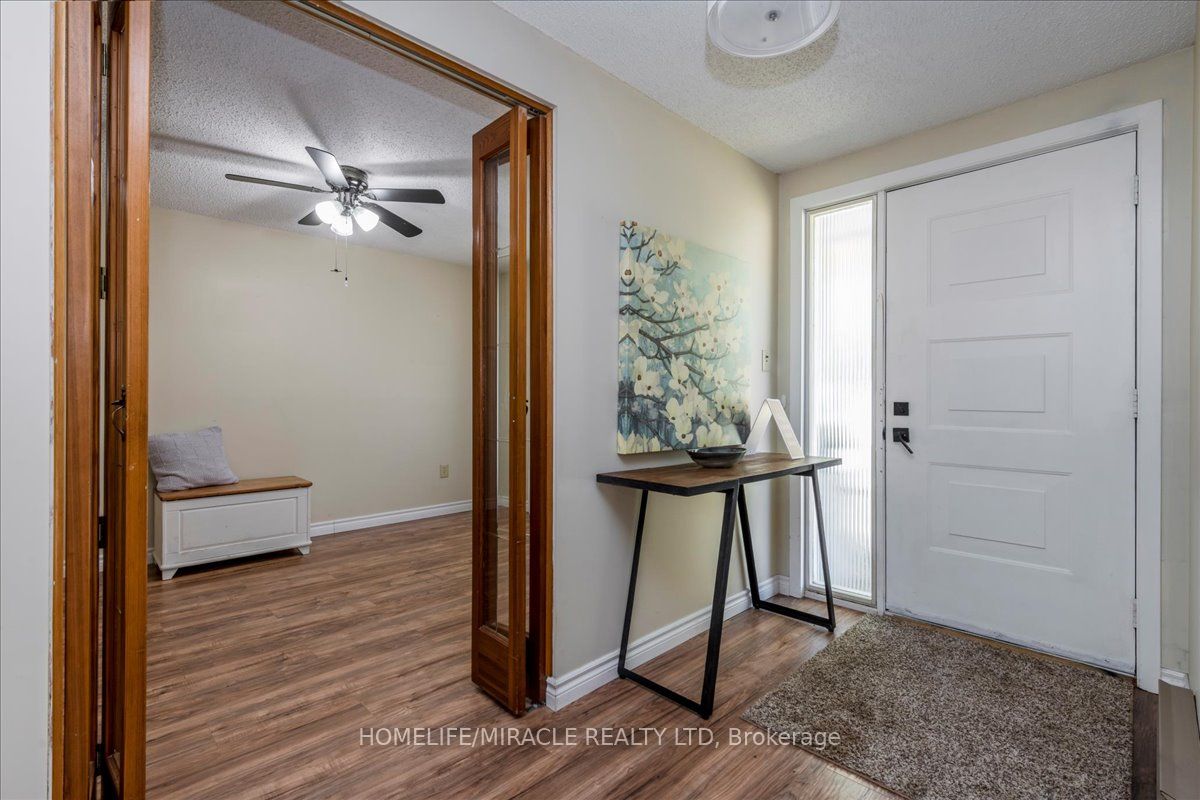 1 Tecumseth Pines Drive, New Tecumseth, ON L0G 1W0 photo 2