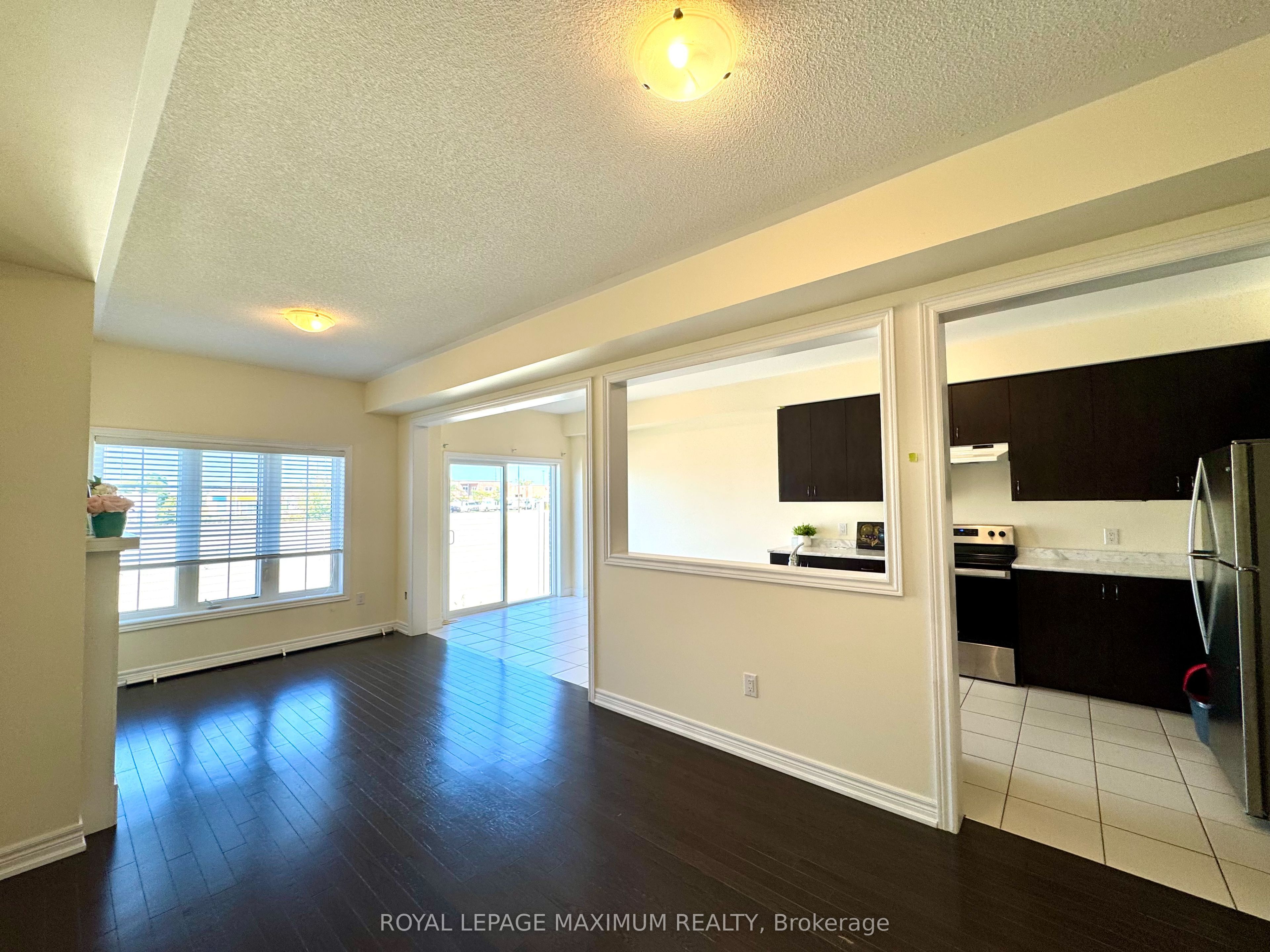 76 Blackwell Crescent, Bradford West Gwillimbury, ON L3Z 4L4 photo 5