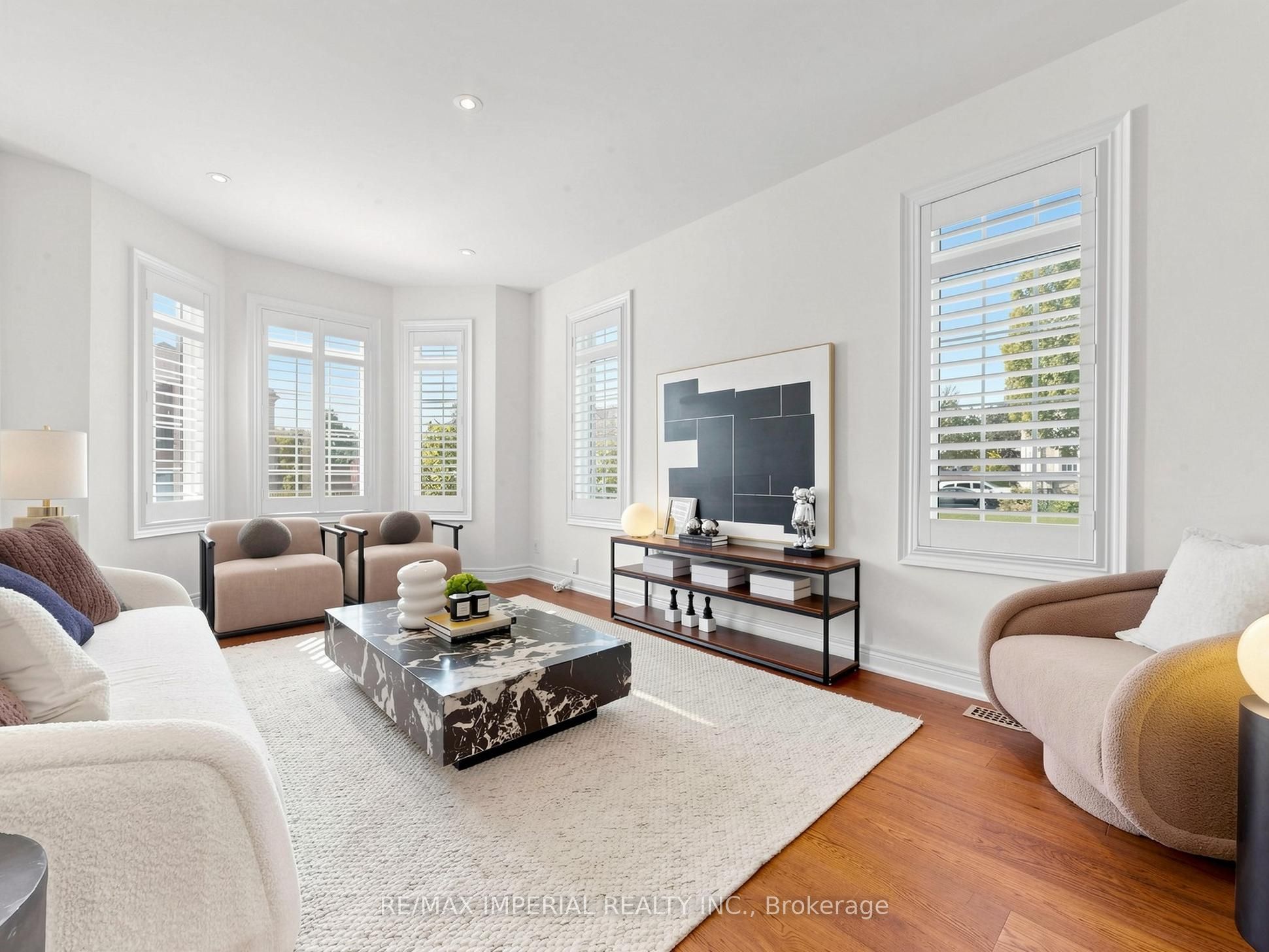 2 Andes Crescent, Vaughan, ON L4H 3H5 photo 4