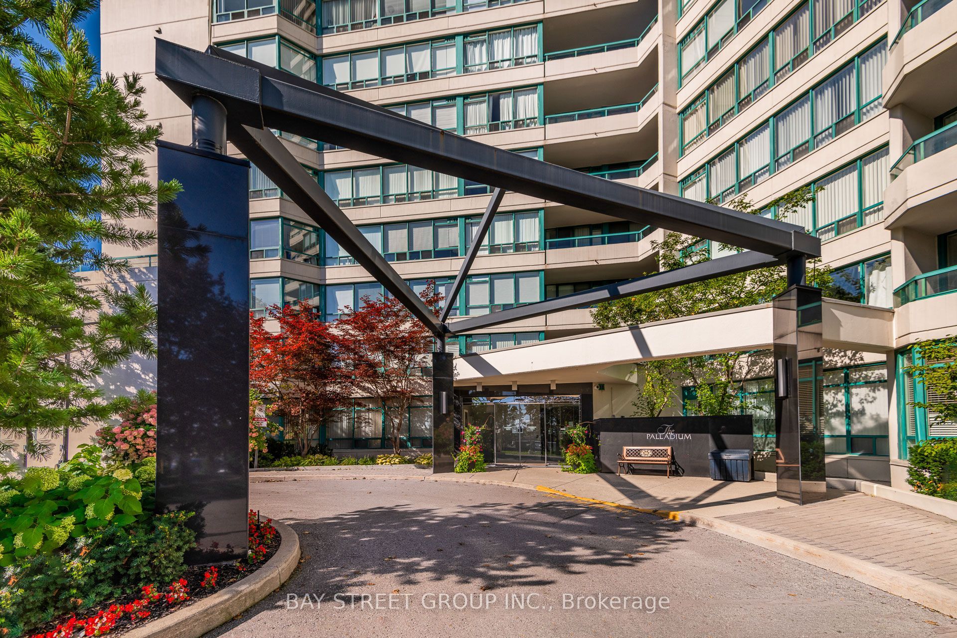7250 Yonge Street 506, Vaughan, ON L4J 7X1 photo 2
