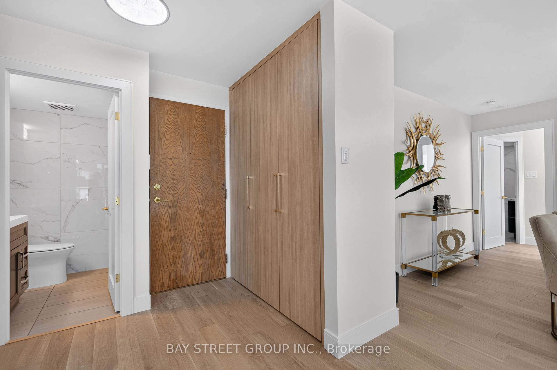 7250 Yonge Street 506, Vaughan, ON L4J 7X1 photo 5