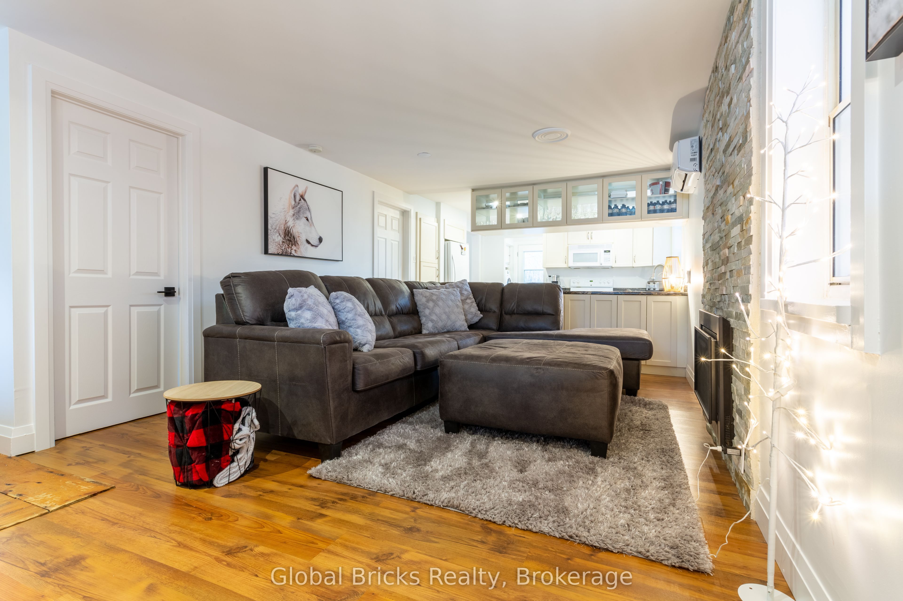 648 10th Line, Innisfil, ON L9S 3N7 photo 4