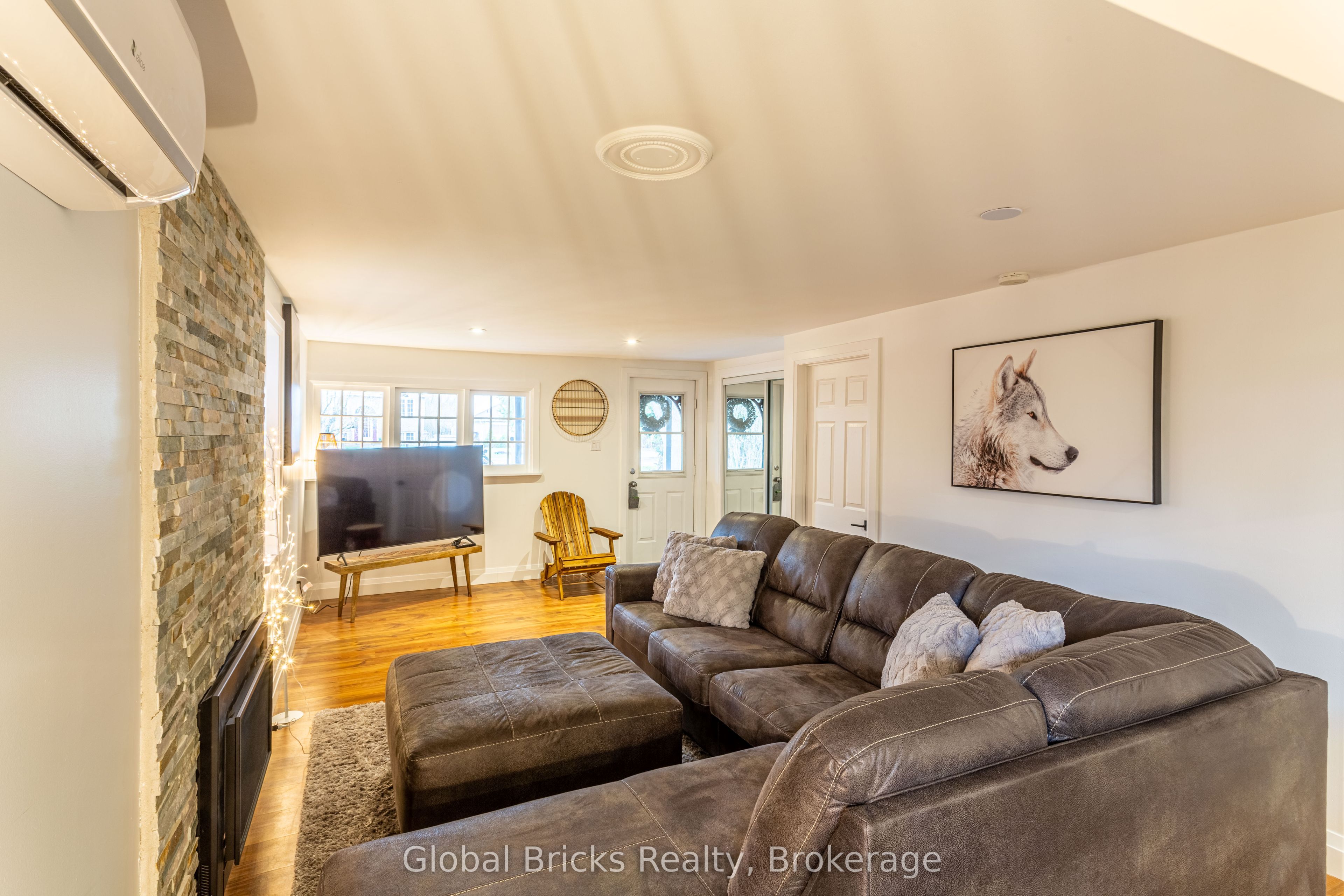 648 10th Line, Innisfil, ON L9S 3N7 photo 5
