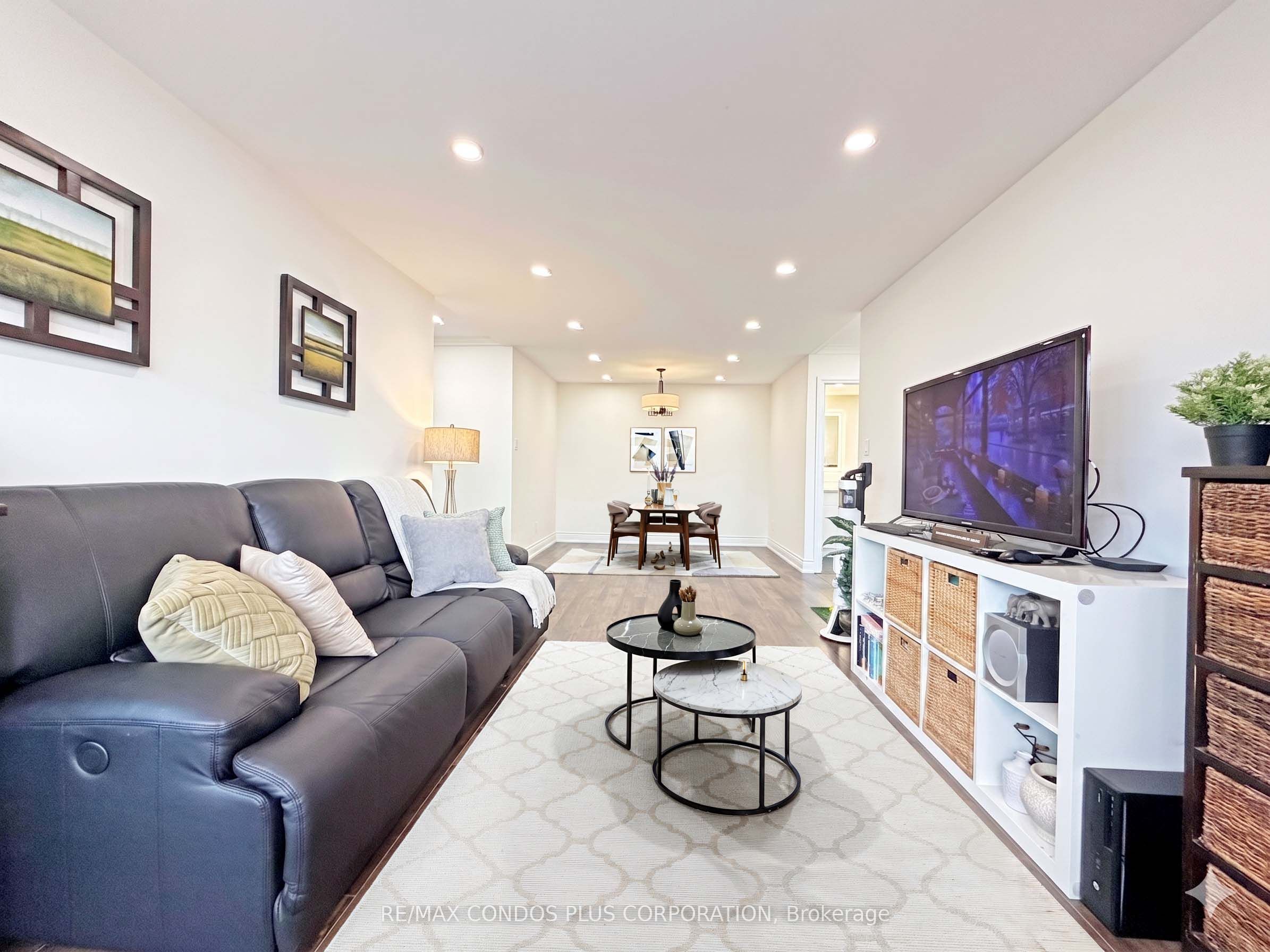 120 Promenade Circle 1509, Vaughan, ON L4J 7W9 photo 4