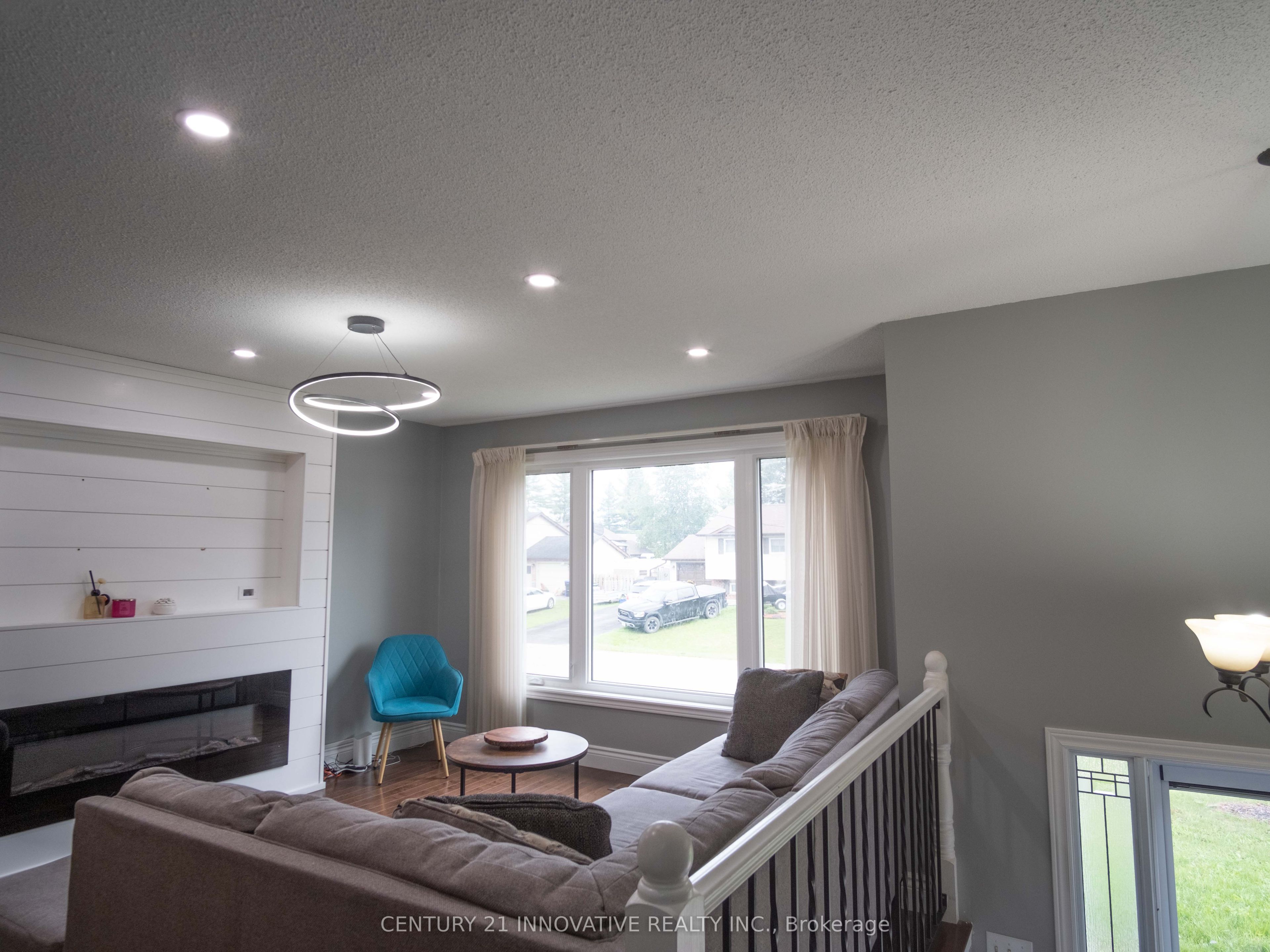 7 Pridham Crescent, Essa, ON L0M 1B2 photo 3