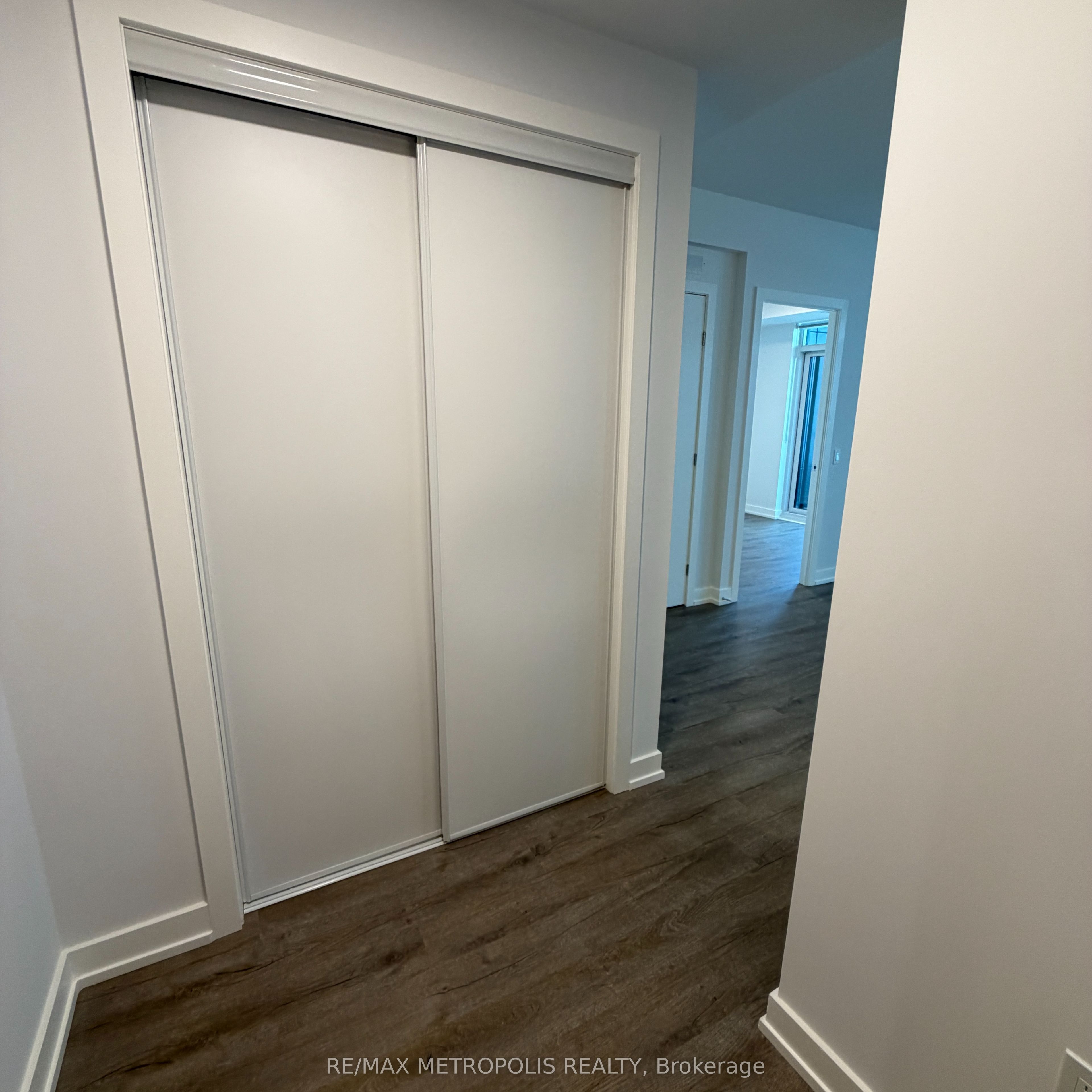 21 Meadowdale Road 1507 B, Vaughan, ON L4K 0H6 photo 3