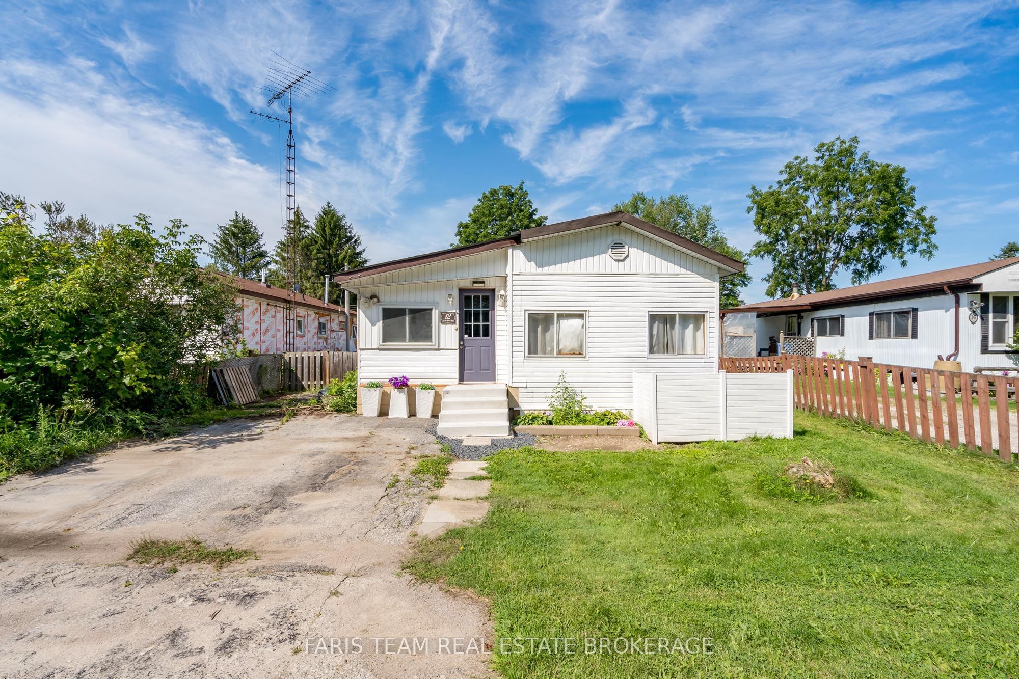 12 Centre Park Road, Essa, ON L0M 1B1