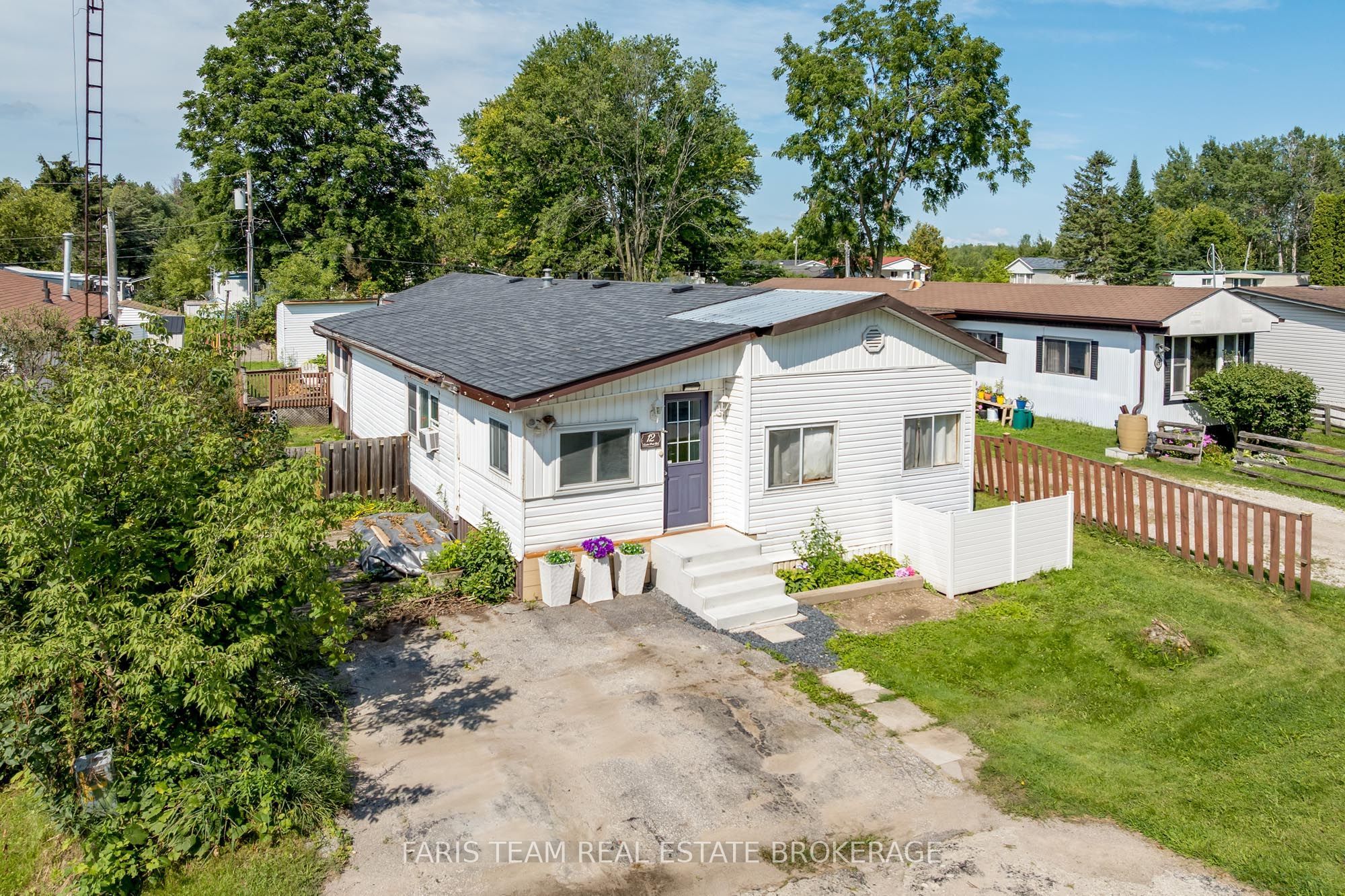12 Centre Park Road, Essa, ON L0M 1B1 photo 2