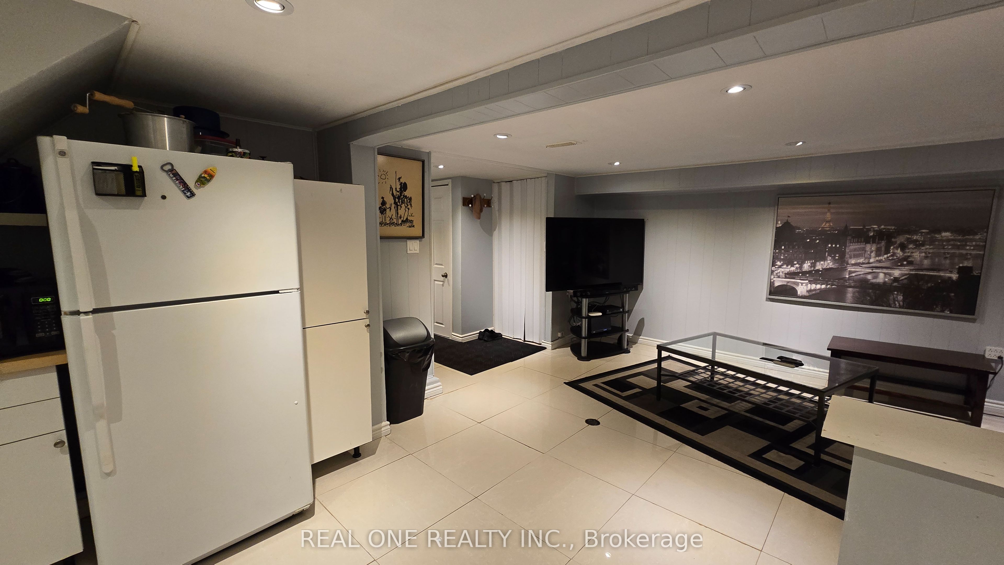 369 Browndale Crescent Bsmt, Richmond Hill, ON L4C 3H9 photo 5