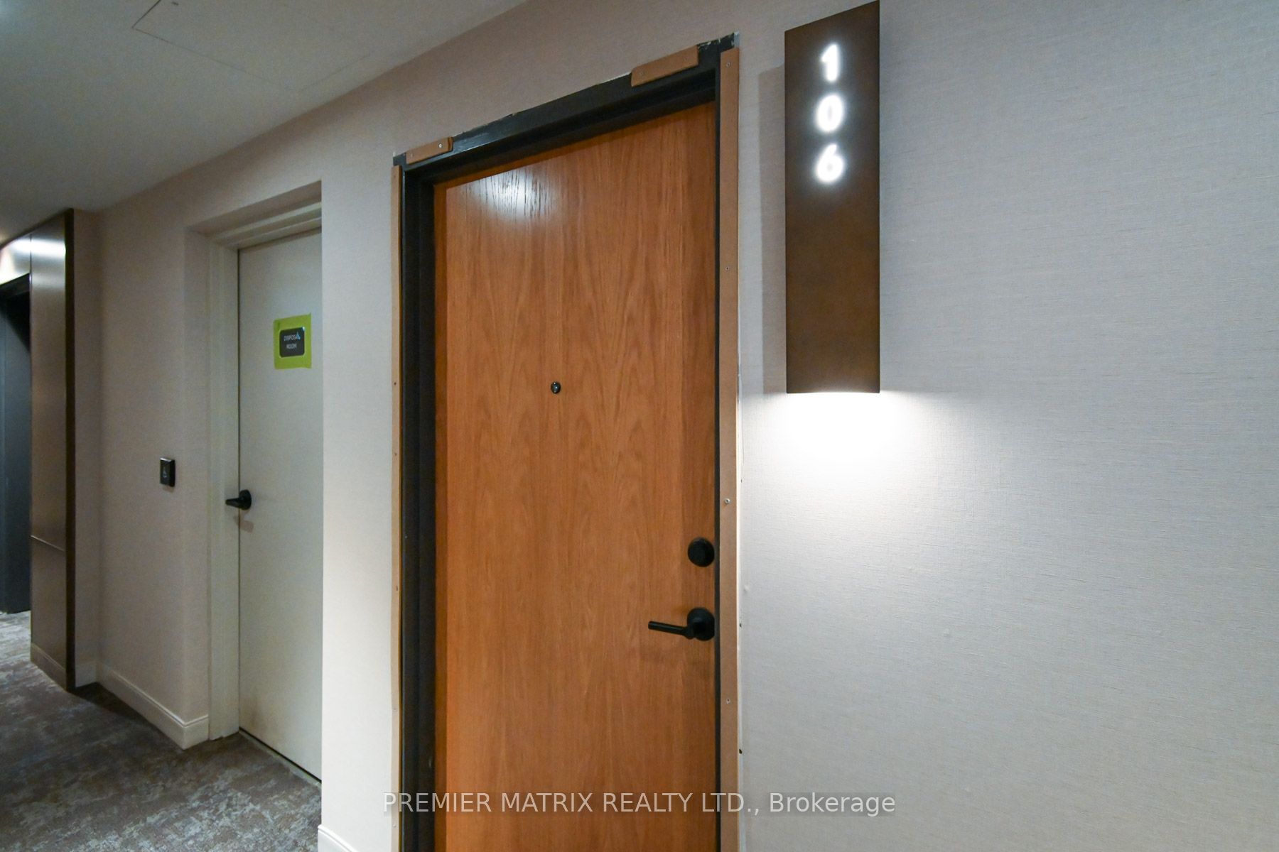 8 Beverley Glen Boulevard 106, Vaughan, ON L4J 0B8 photo 4