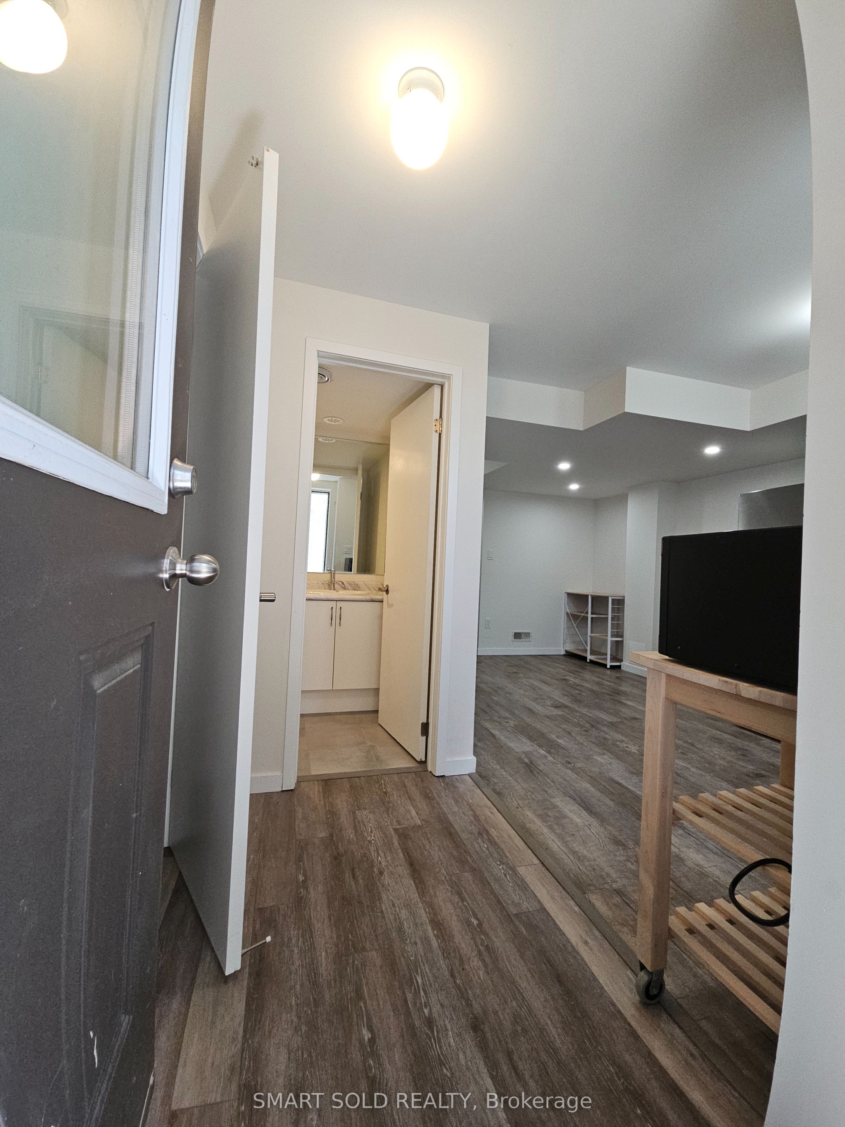 38 Wuhan Lane #Lower, Markham, ON L6E 0V4 photo 4