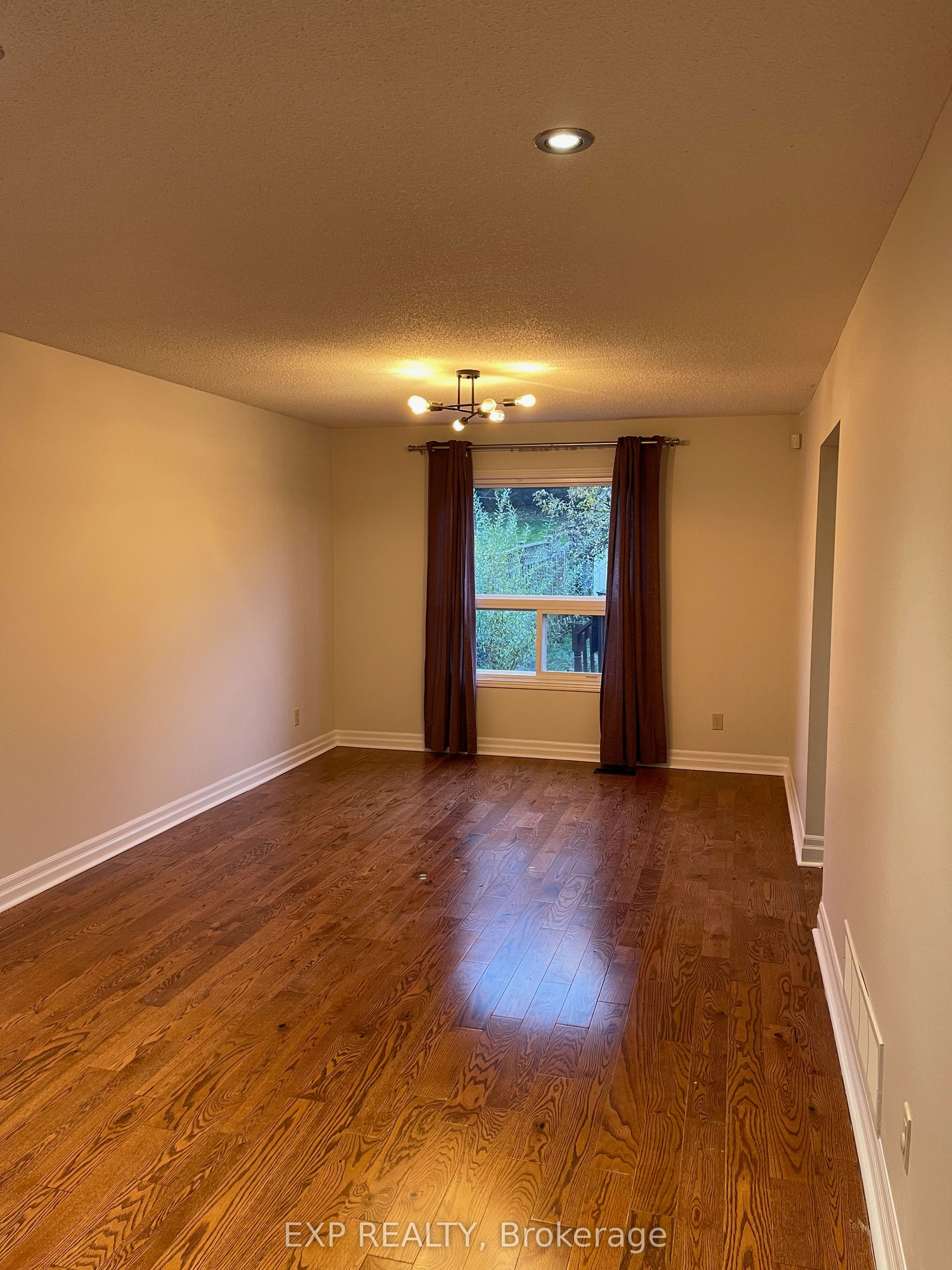 29 Gayla Street, Vaughan, ON L4J 6W2 photo 4