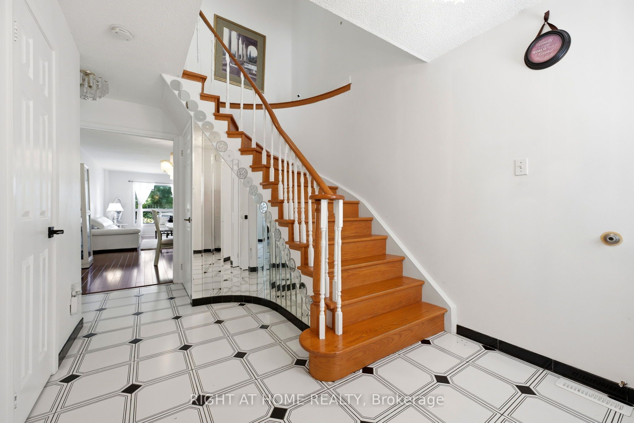 87 William Honey Crescent, Markham, ON L3S 2M2 photo 3