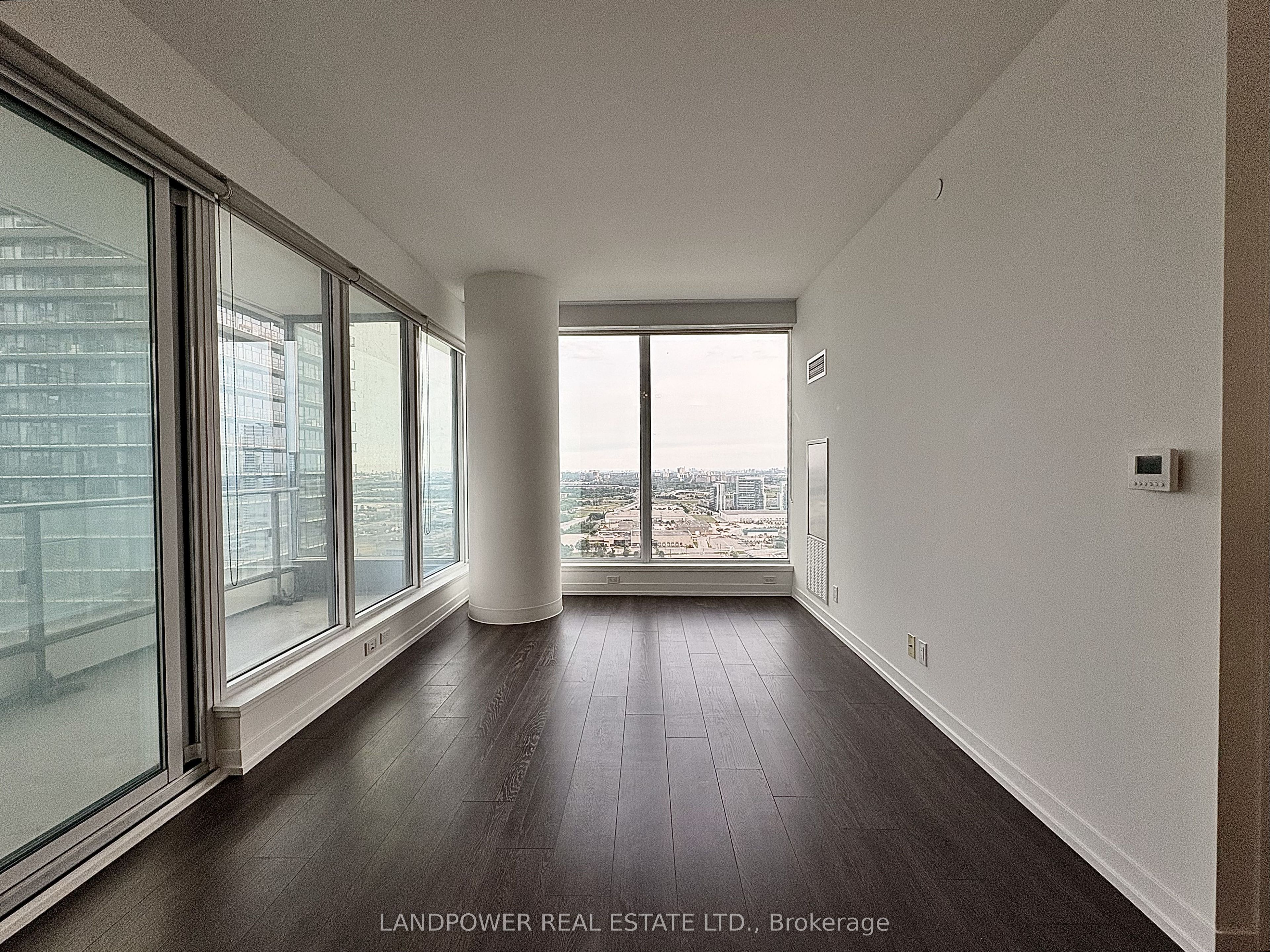 950 Portage Parkway 3006, Vaughan, ON L4K 0J7 photo 4