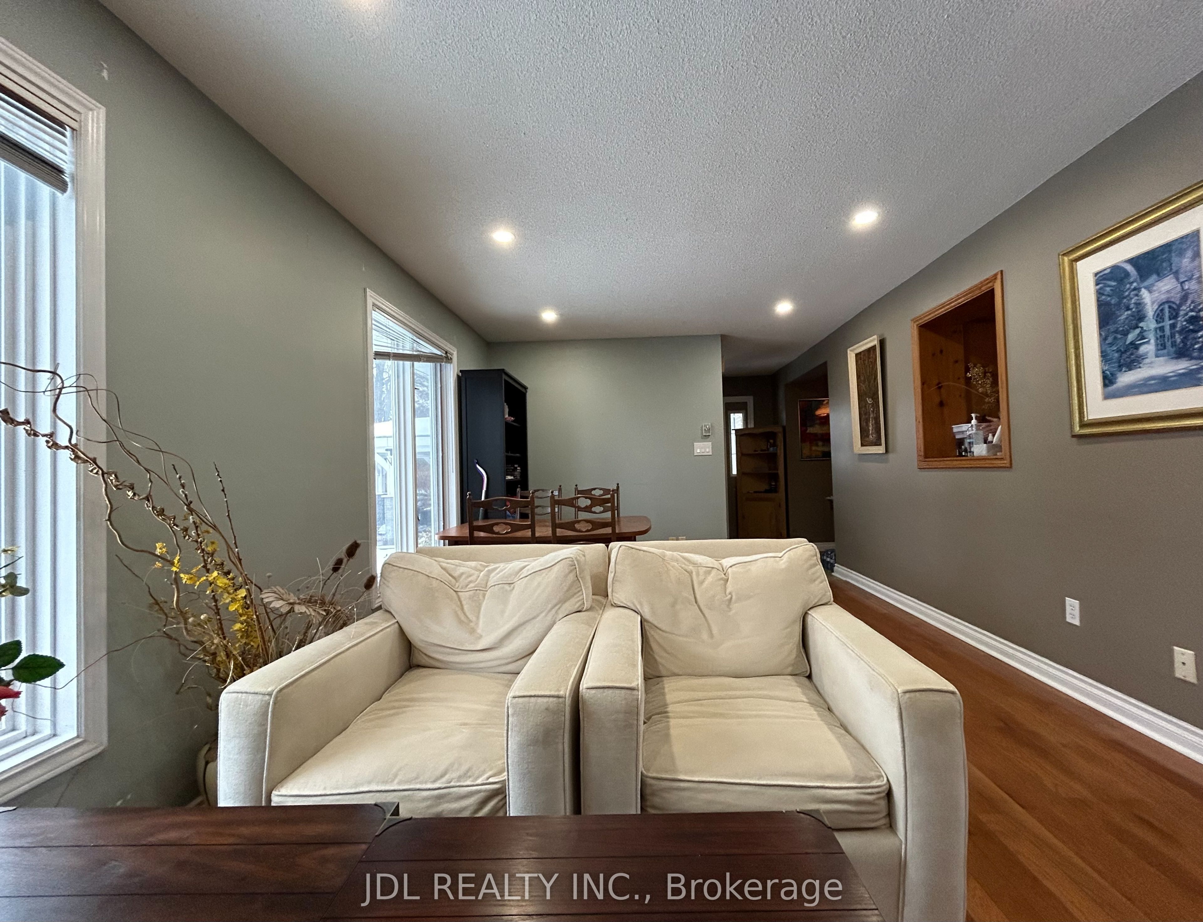 110 Robinson St Street One Bedroom Main Floor, Markham, ON L3P 1P1 photo 4